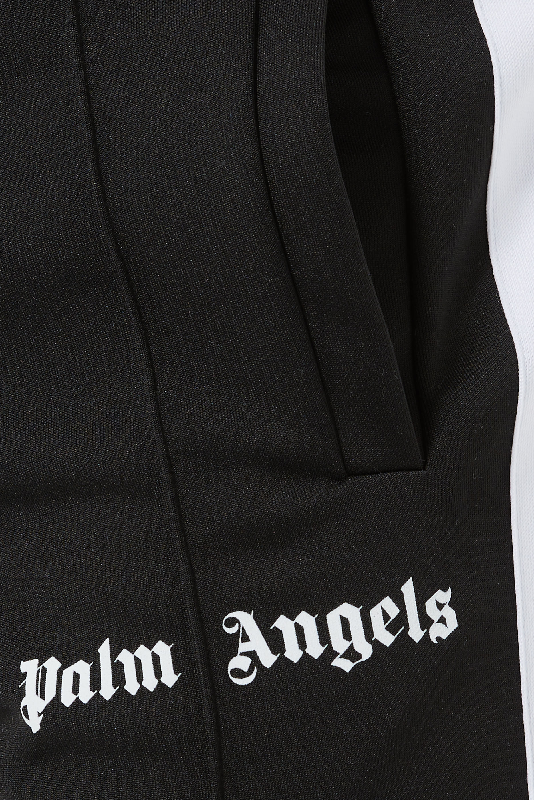 بنطال رياضي كلاسيكي