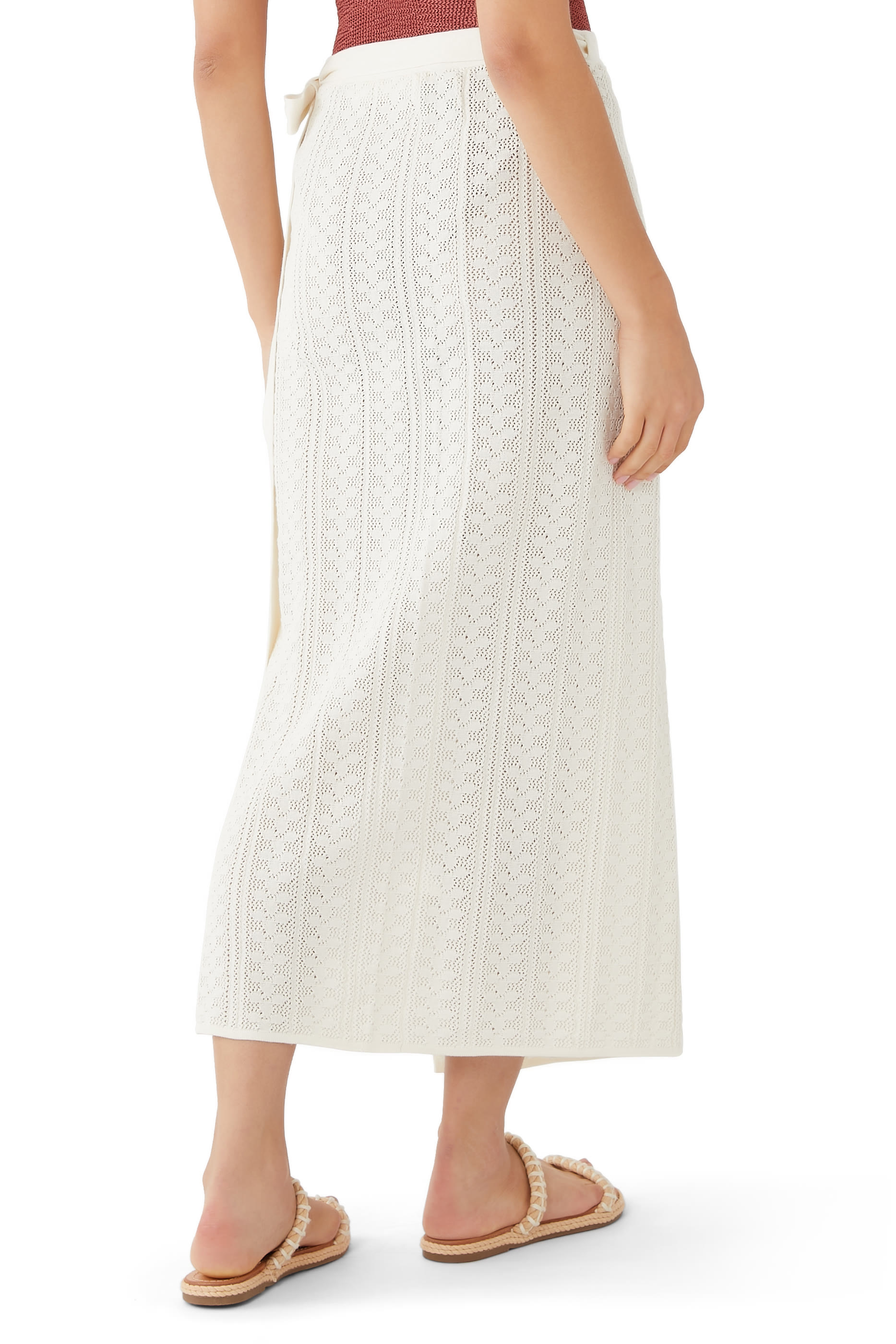 تنورة نسيج كروشيه بنقشة عشب بحري