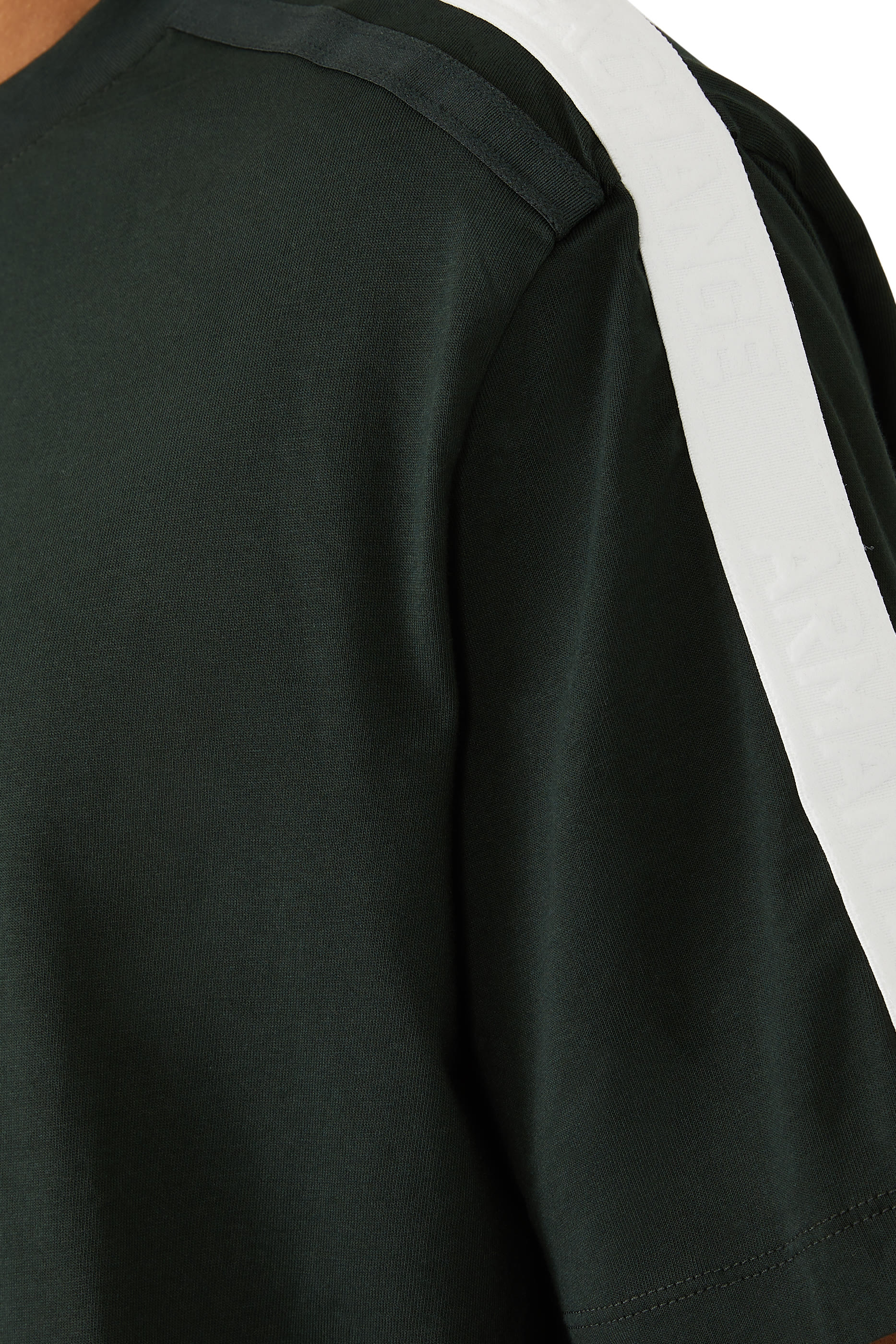 تيشيرت ذا جريد بشعار الماركة