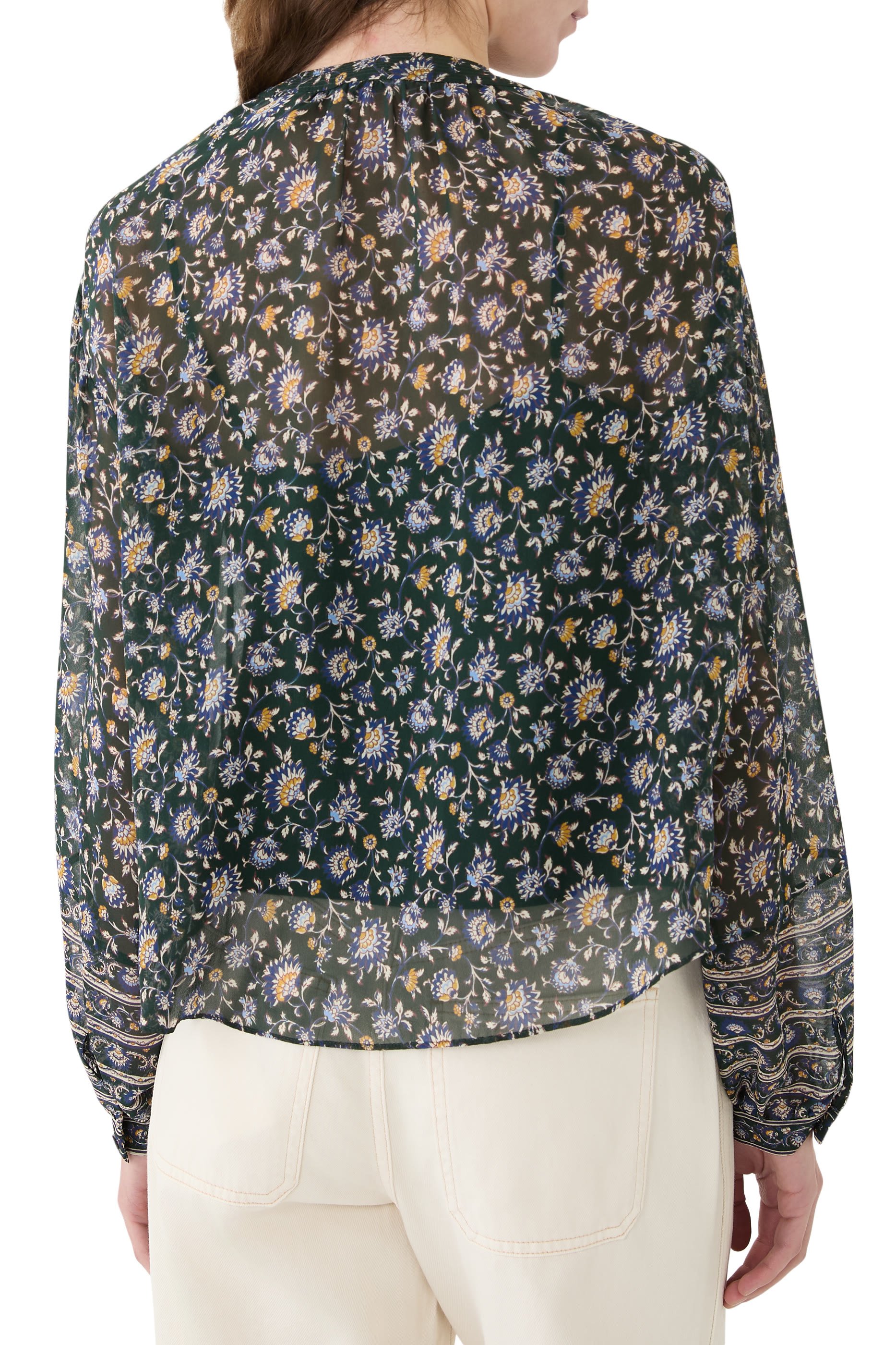 بلوزة لولي بأزرار للإغلاق ونقشة أزهار