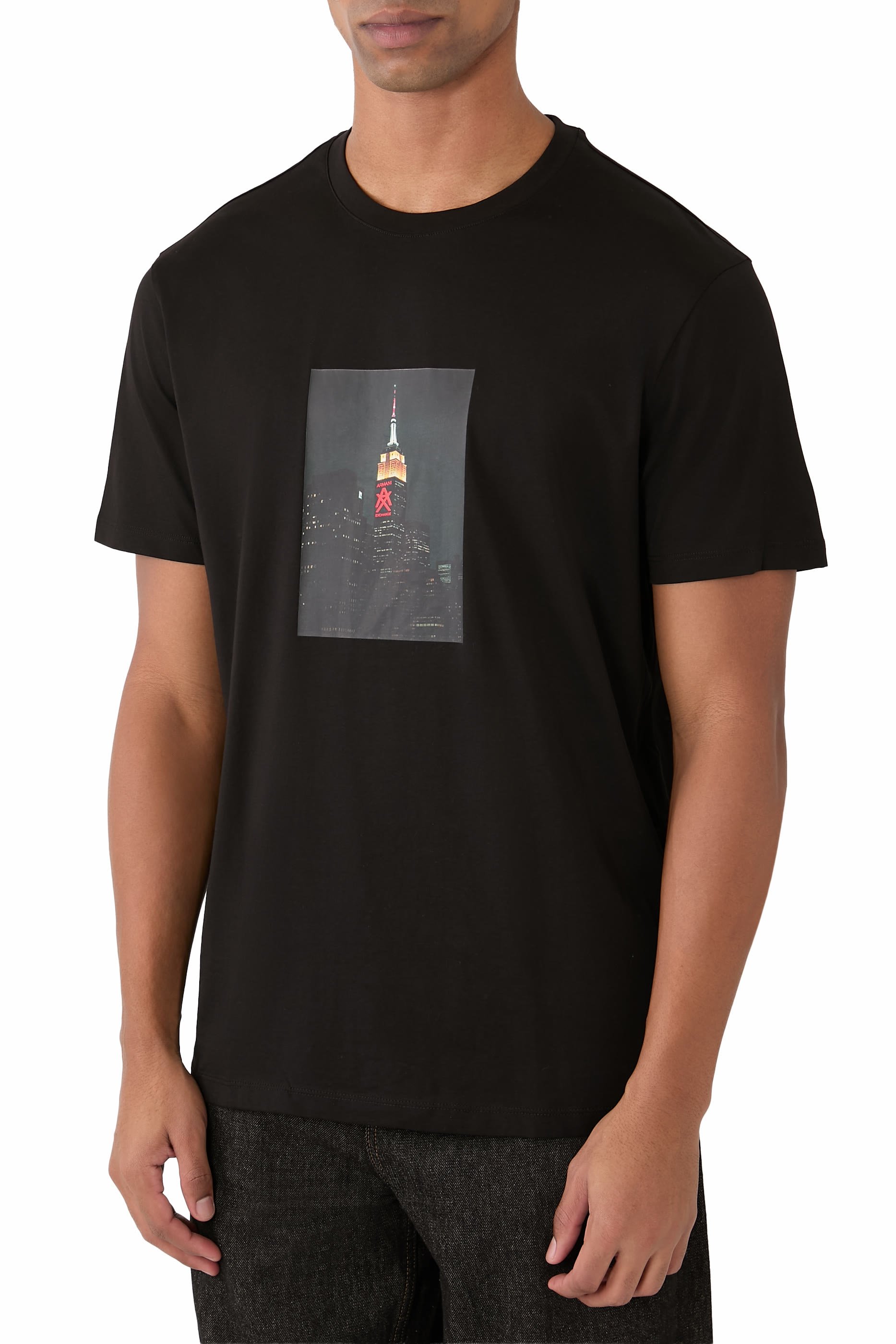 تيشيرت بشعار حرفي الماركة