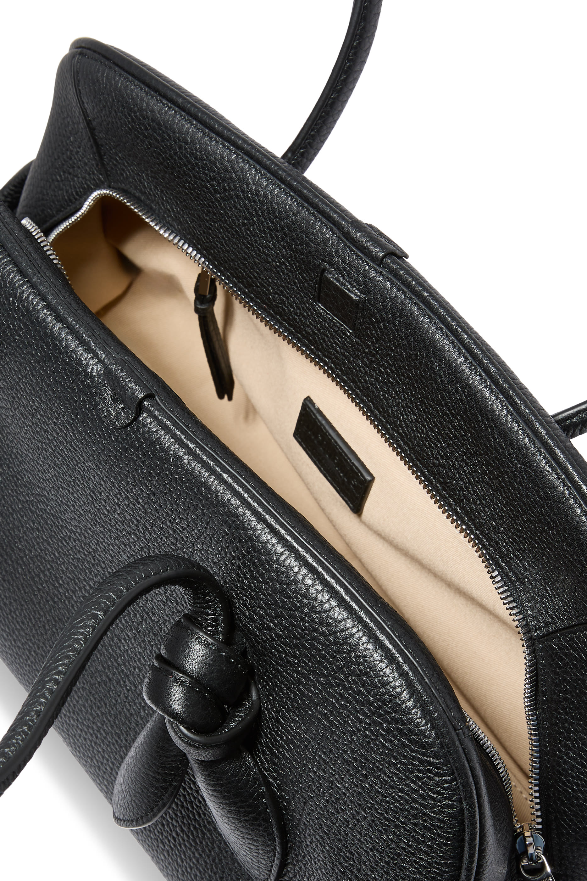 حقيبة توريزمو