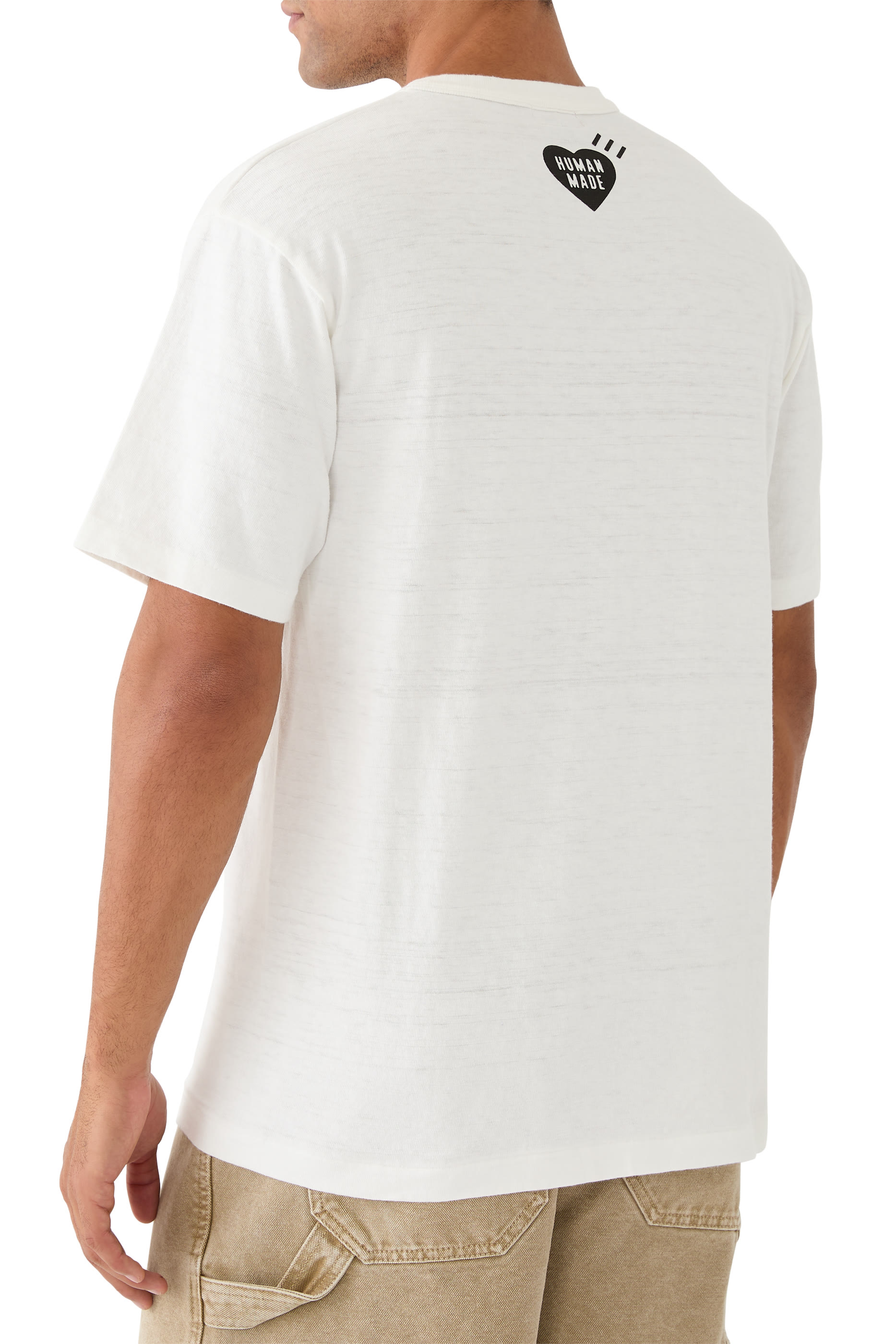 تيشيرت بنقشة غرافيكية