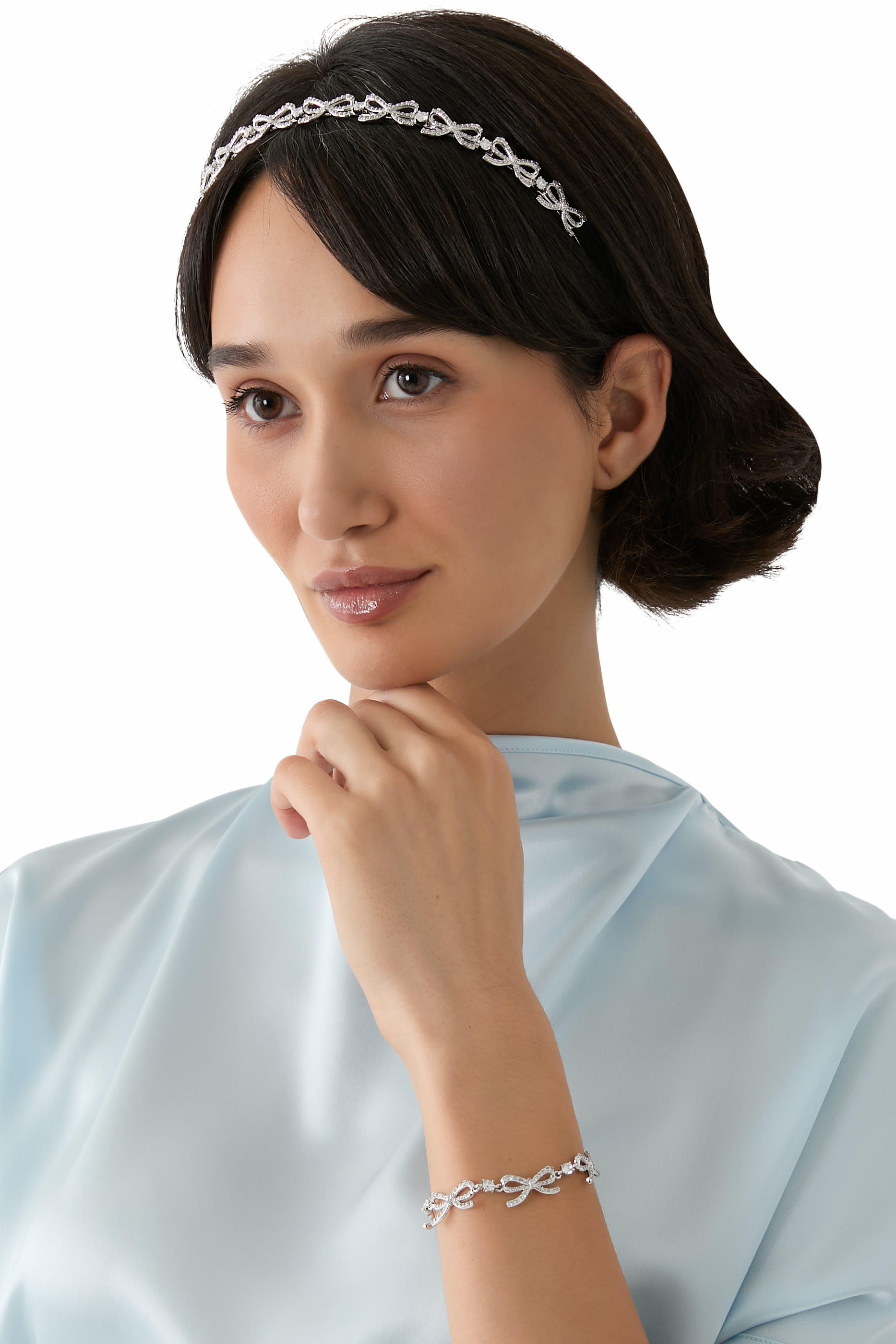 طوق رأس بفيونكة مزينة بكريستال