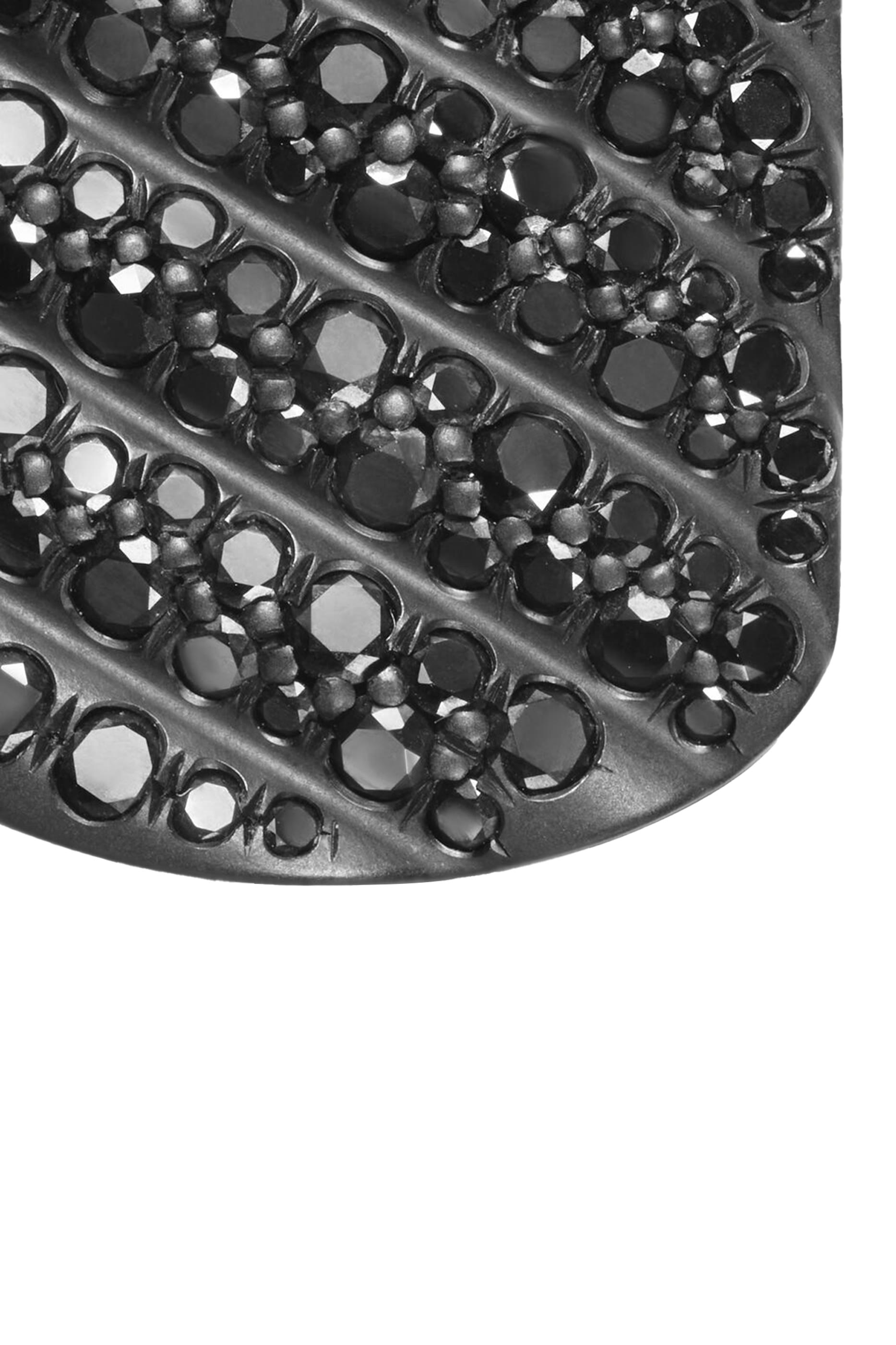 دلاية محفورة بخطوط مموجة، تيتانيوم أسود والماس الأسود