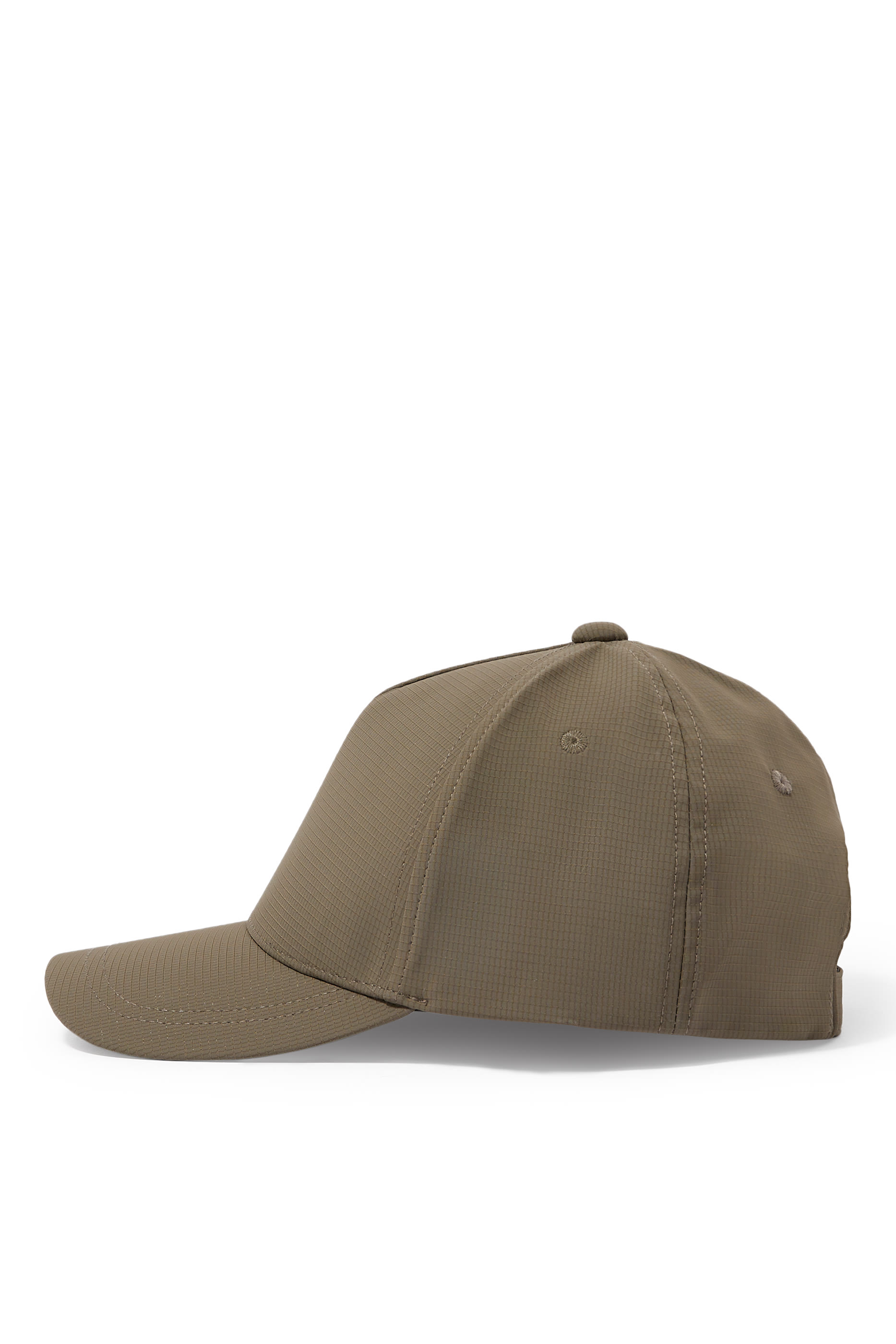 كاب بيسبول بشعار الماركة