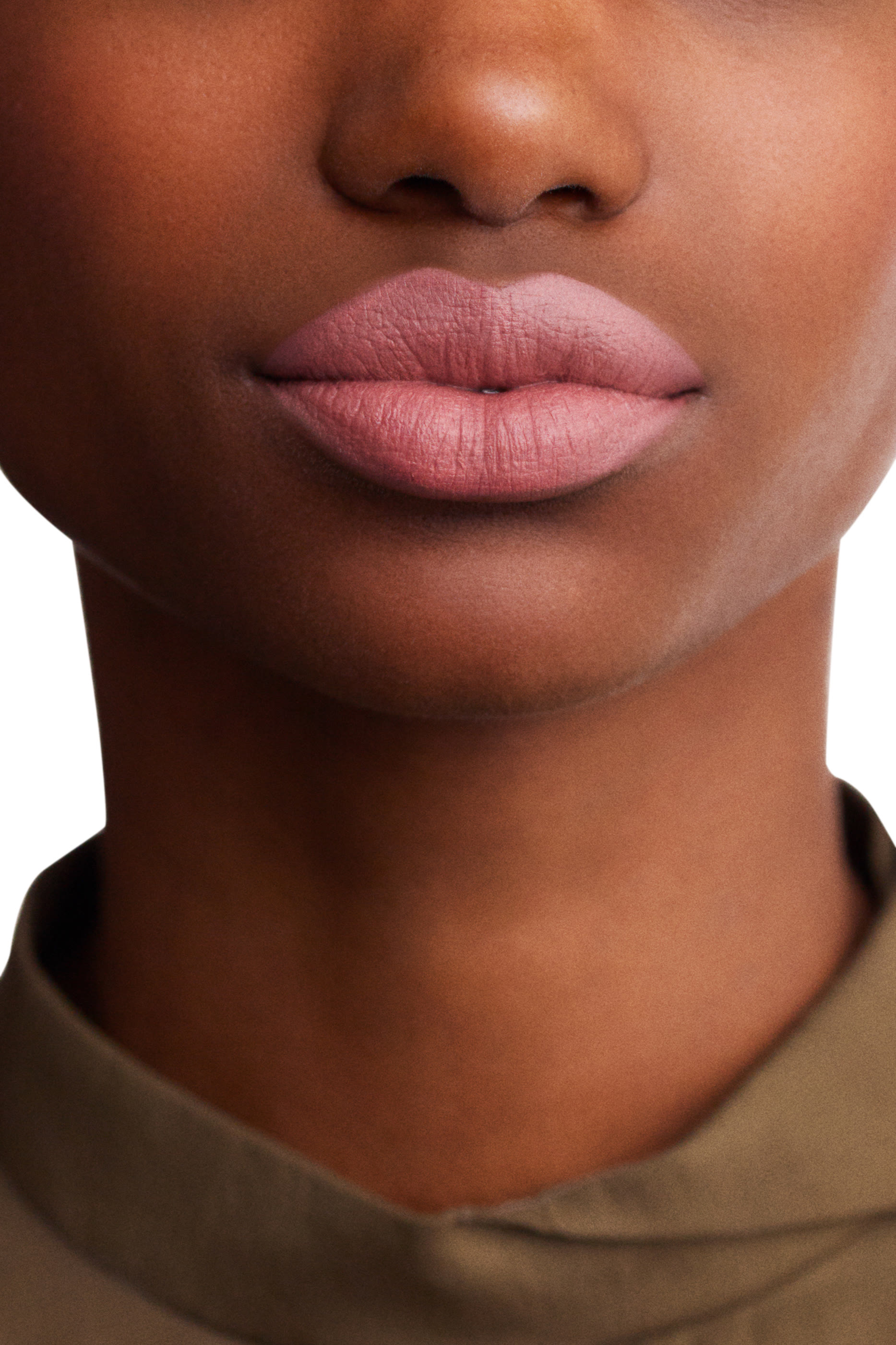 أحمر شفاه روج غير لامع درجة روز نوي