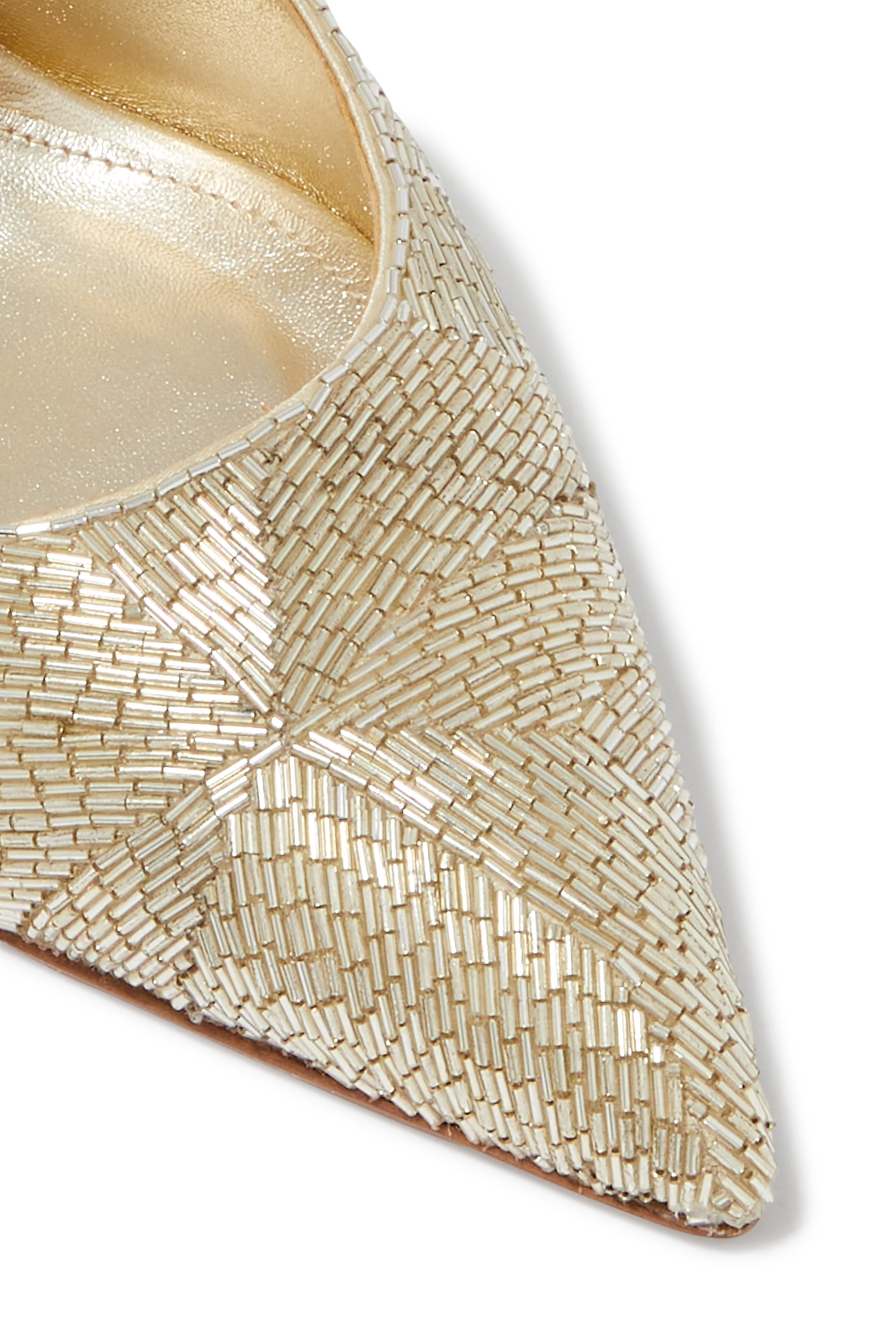 حذاء كلاسيك لانوي 105