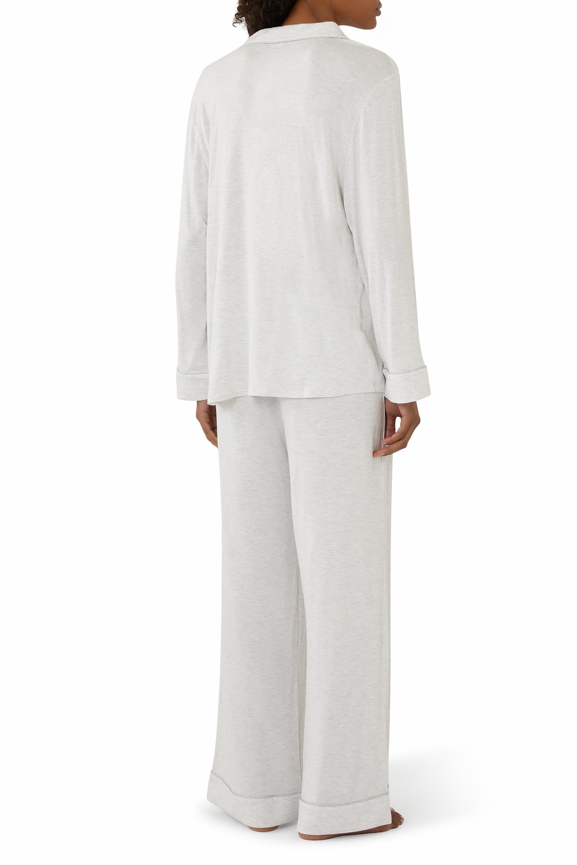 طقم بيجامة بقصة مريحة وحواف ملفوفة لامعة جيرسيه