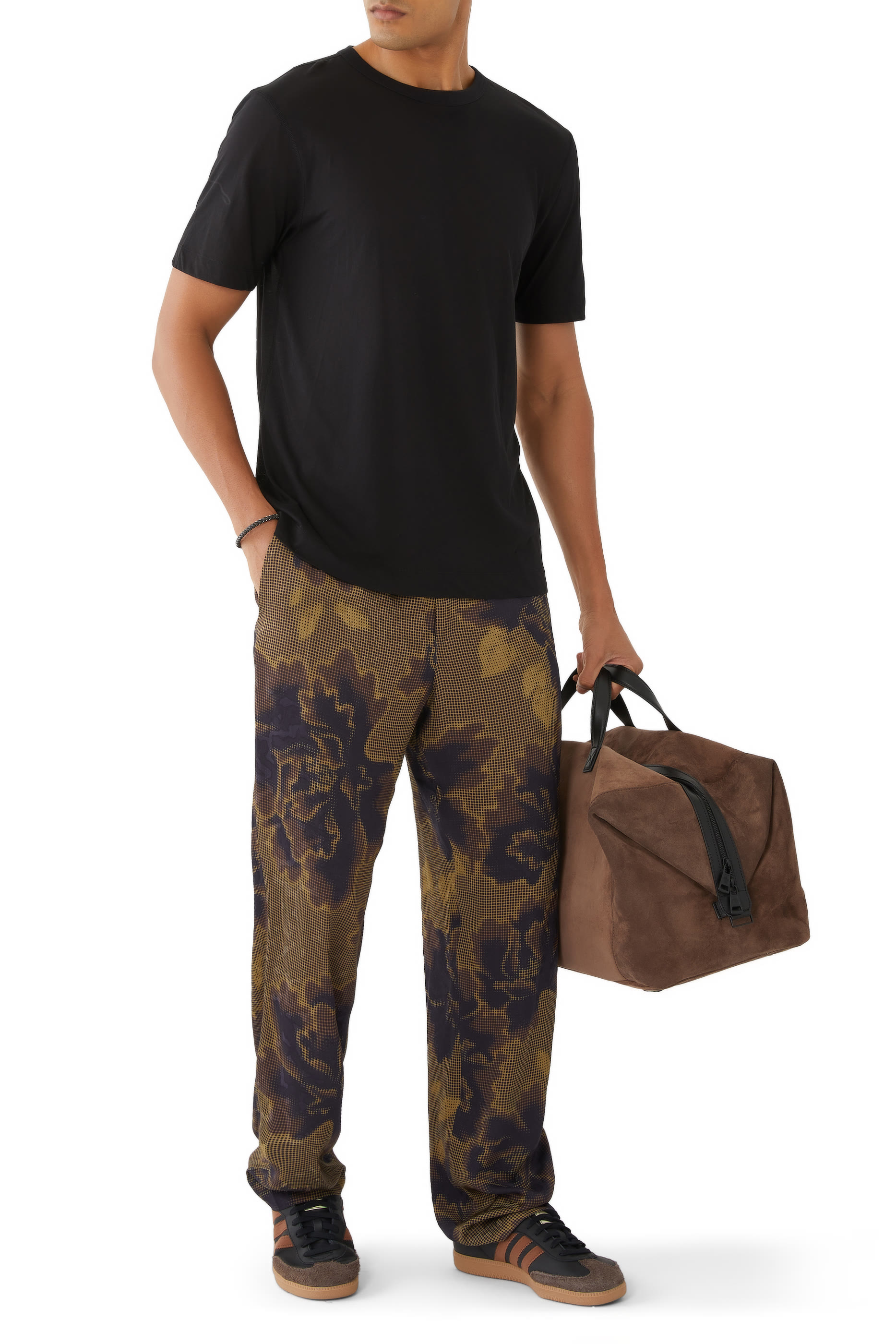 تيشيرت هابا بياقة ضيقة