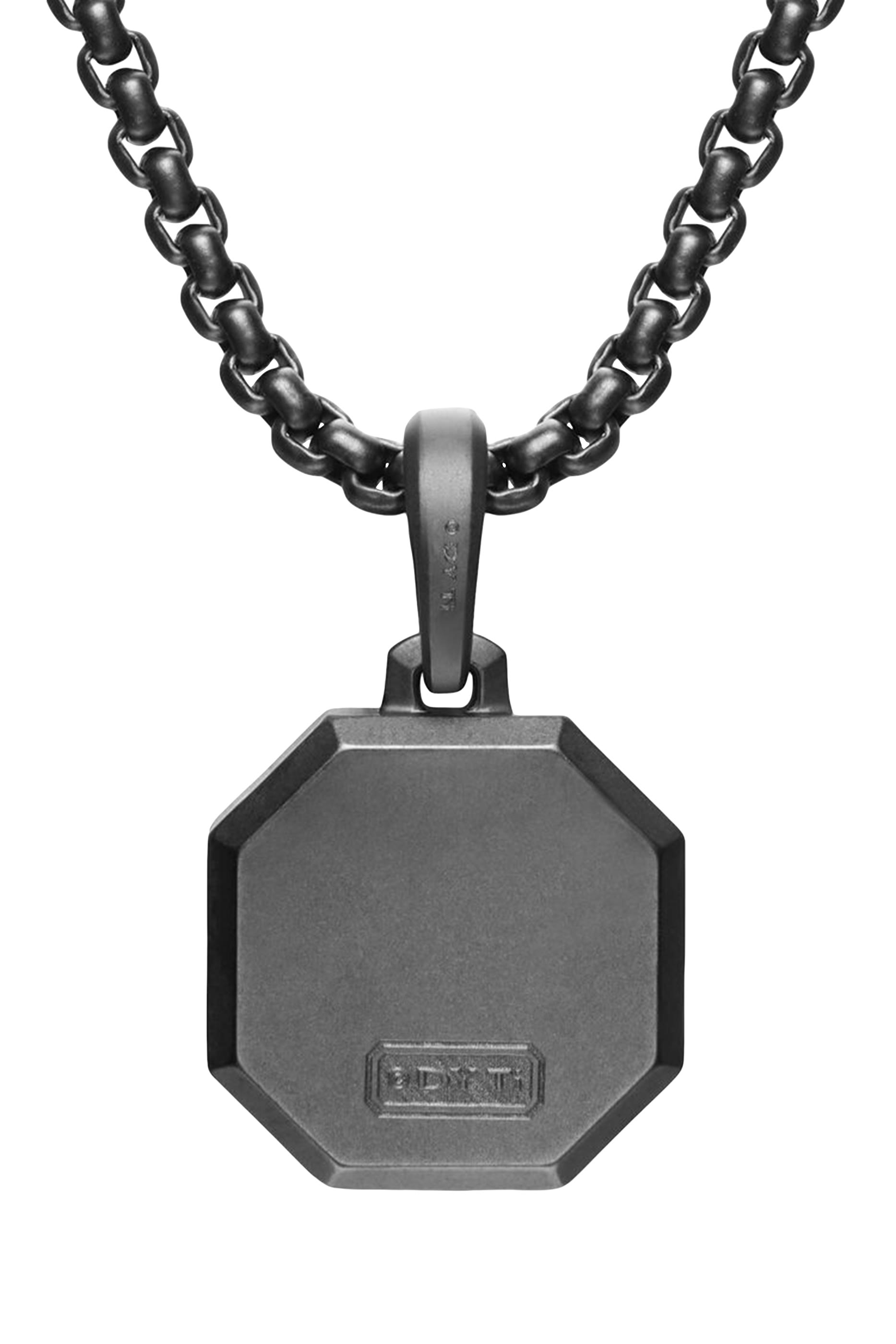 حلية متعددة الأوجه مرصعة باحجار، تيتانيوم