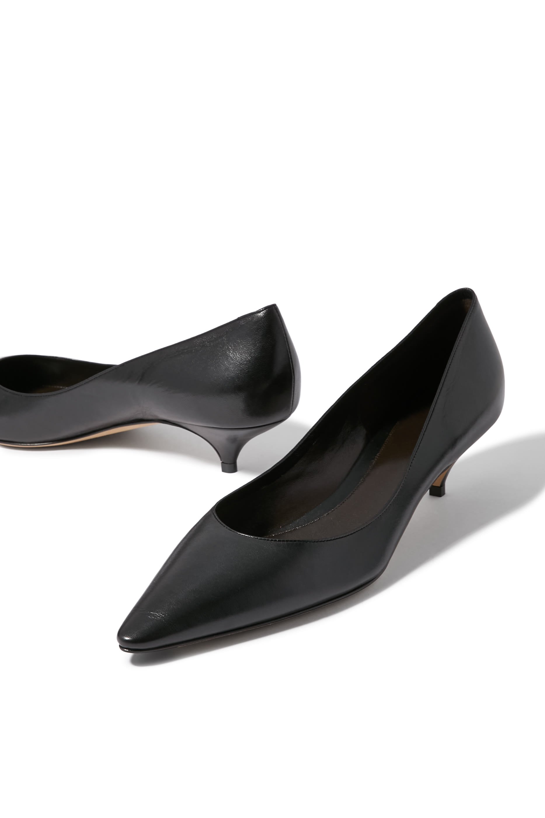 حذاء ليسا تو كلاسيكي بكعب صغير 35