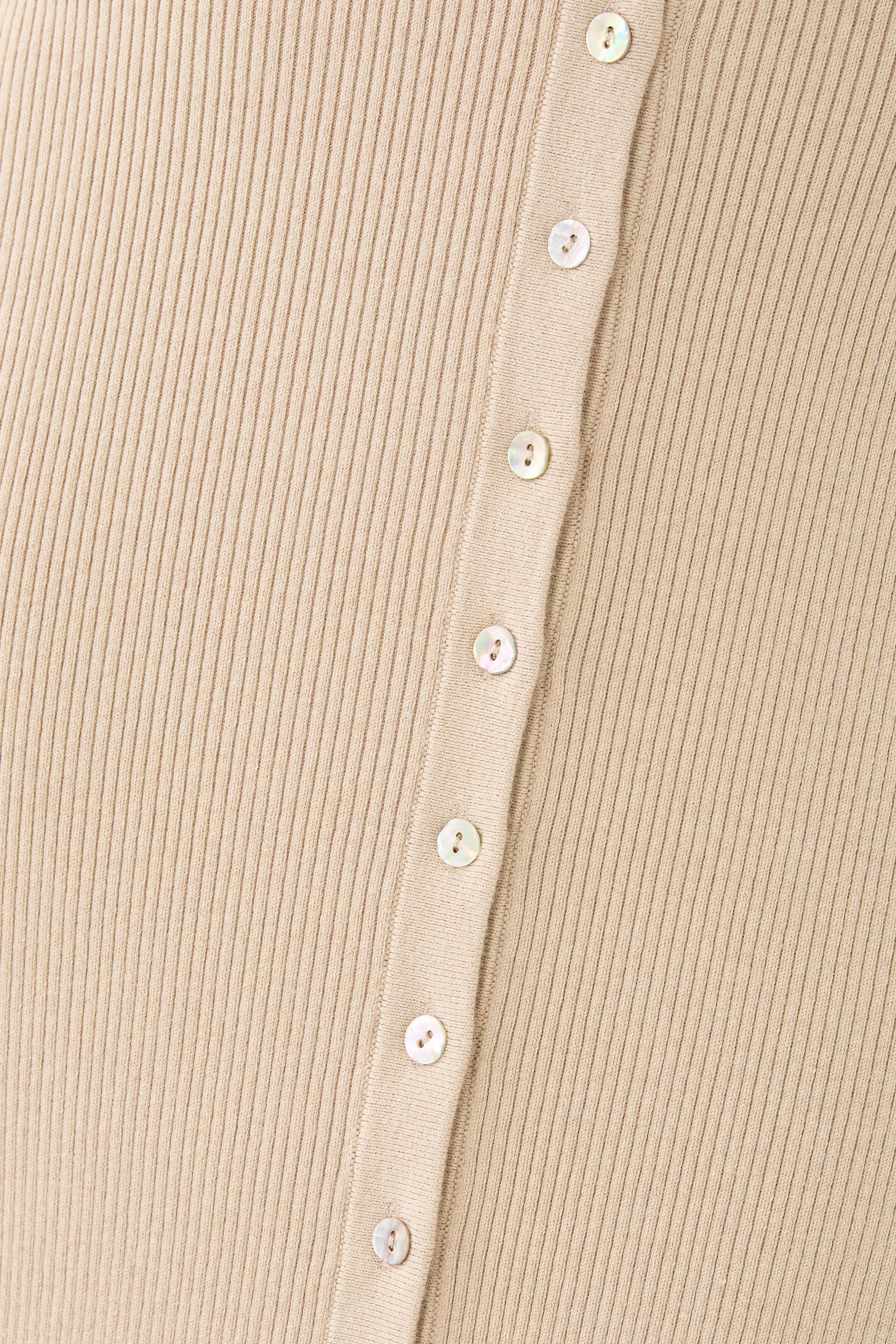 فستان كرافتسمان بنمط كنزة