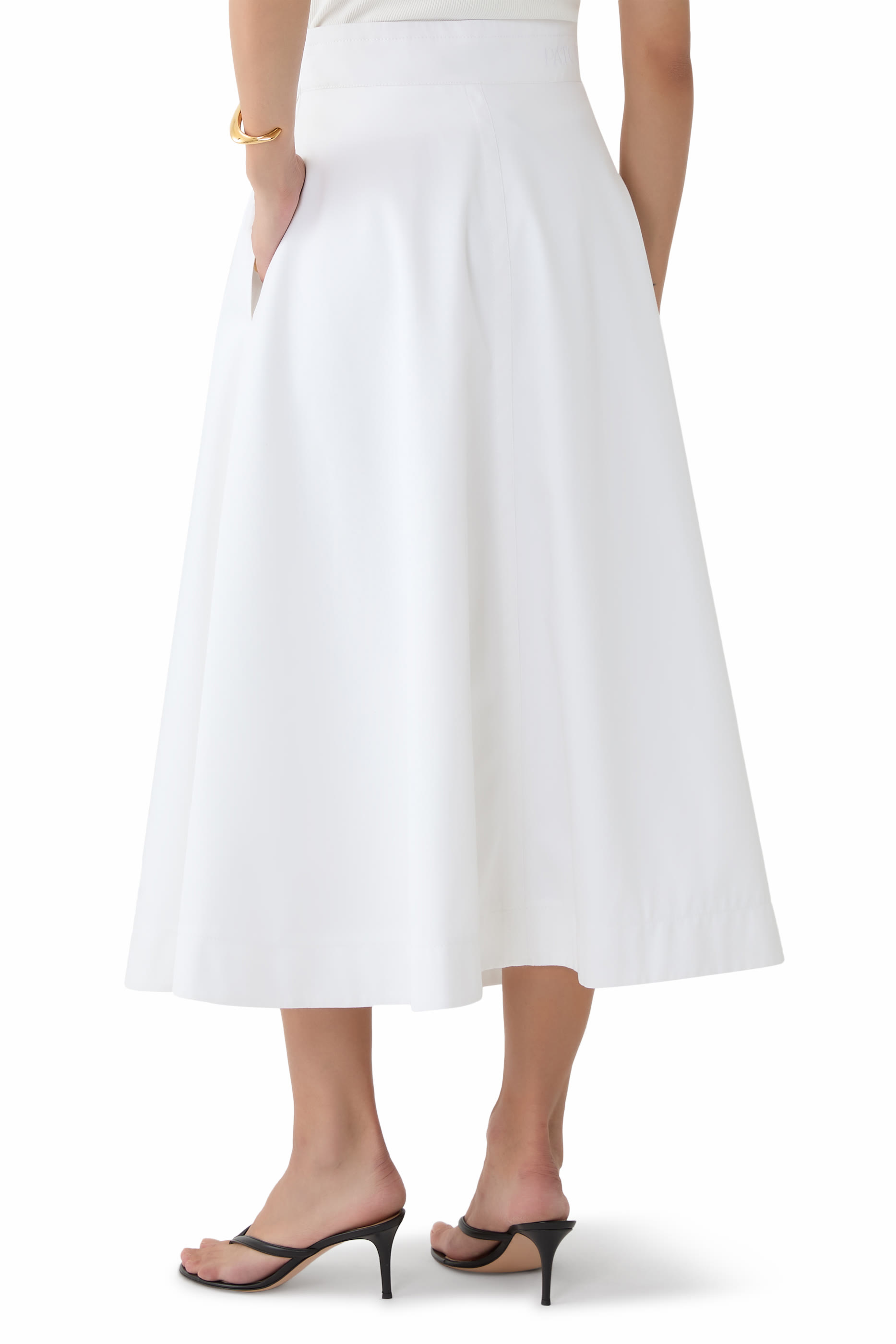 تنورة طويلة بقصة على شكل حرف A