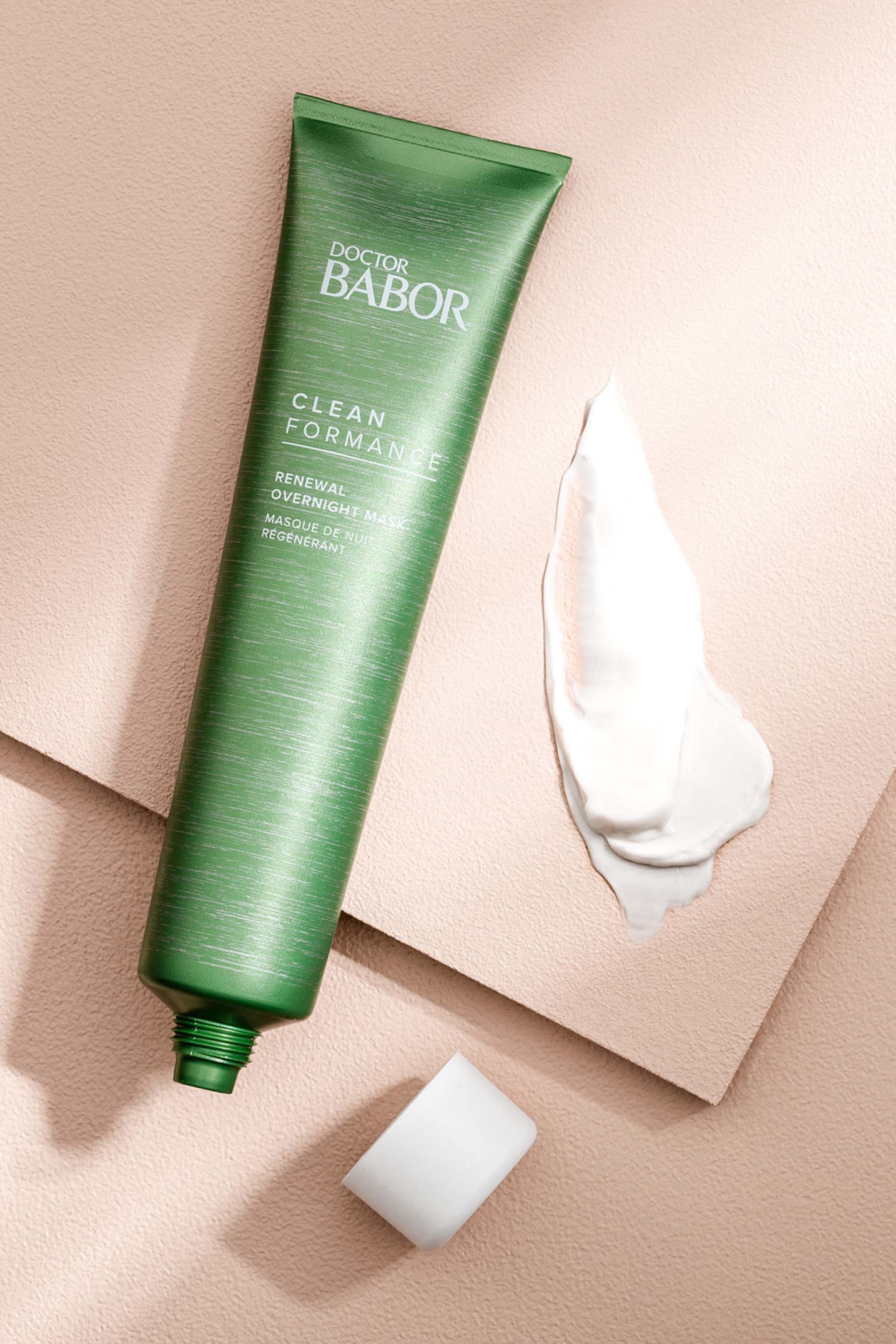 قناع ليلي كلين فورمنس لتجديد البشرة