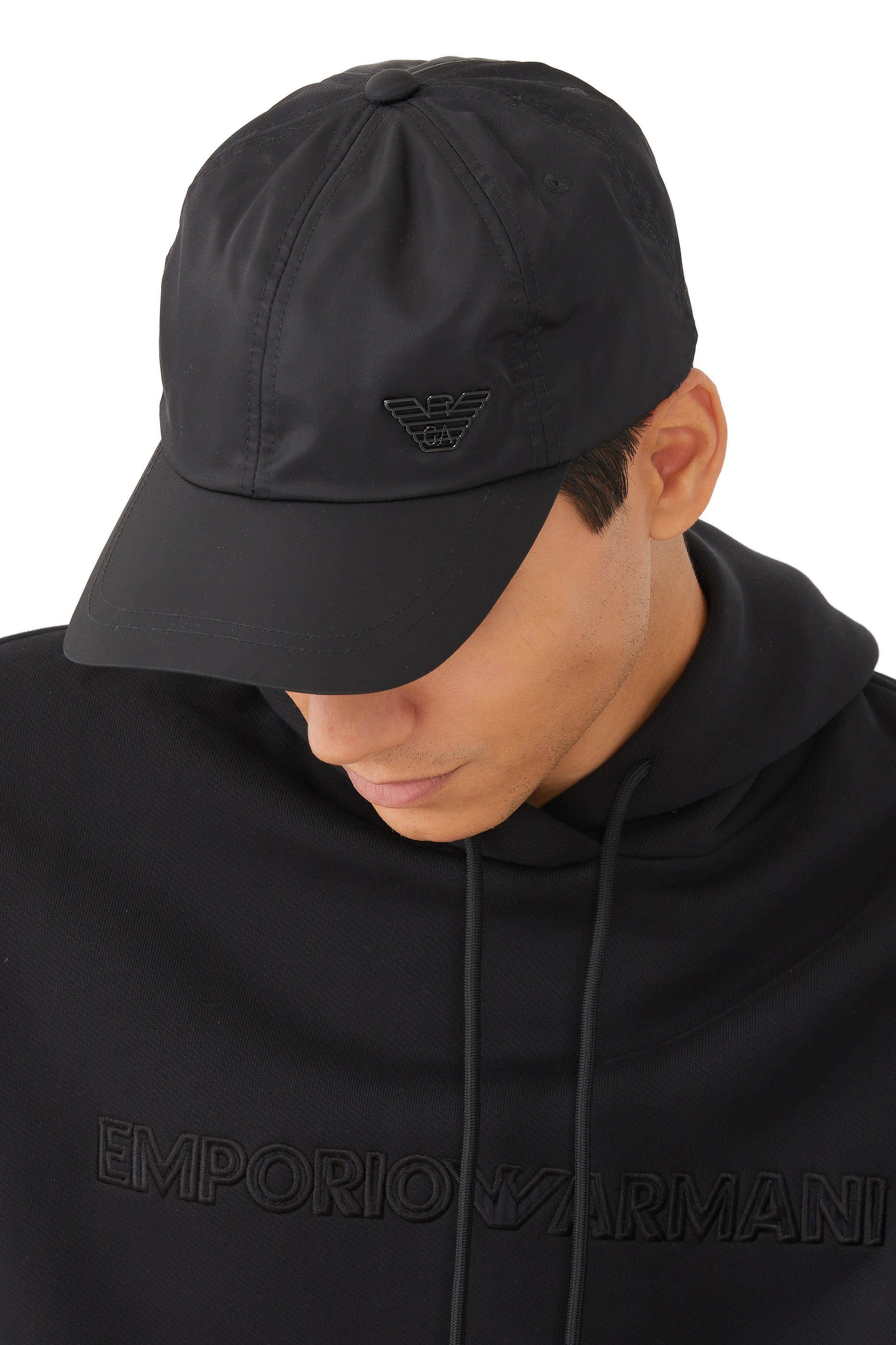 كاب بيسبول بشعار الماركة