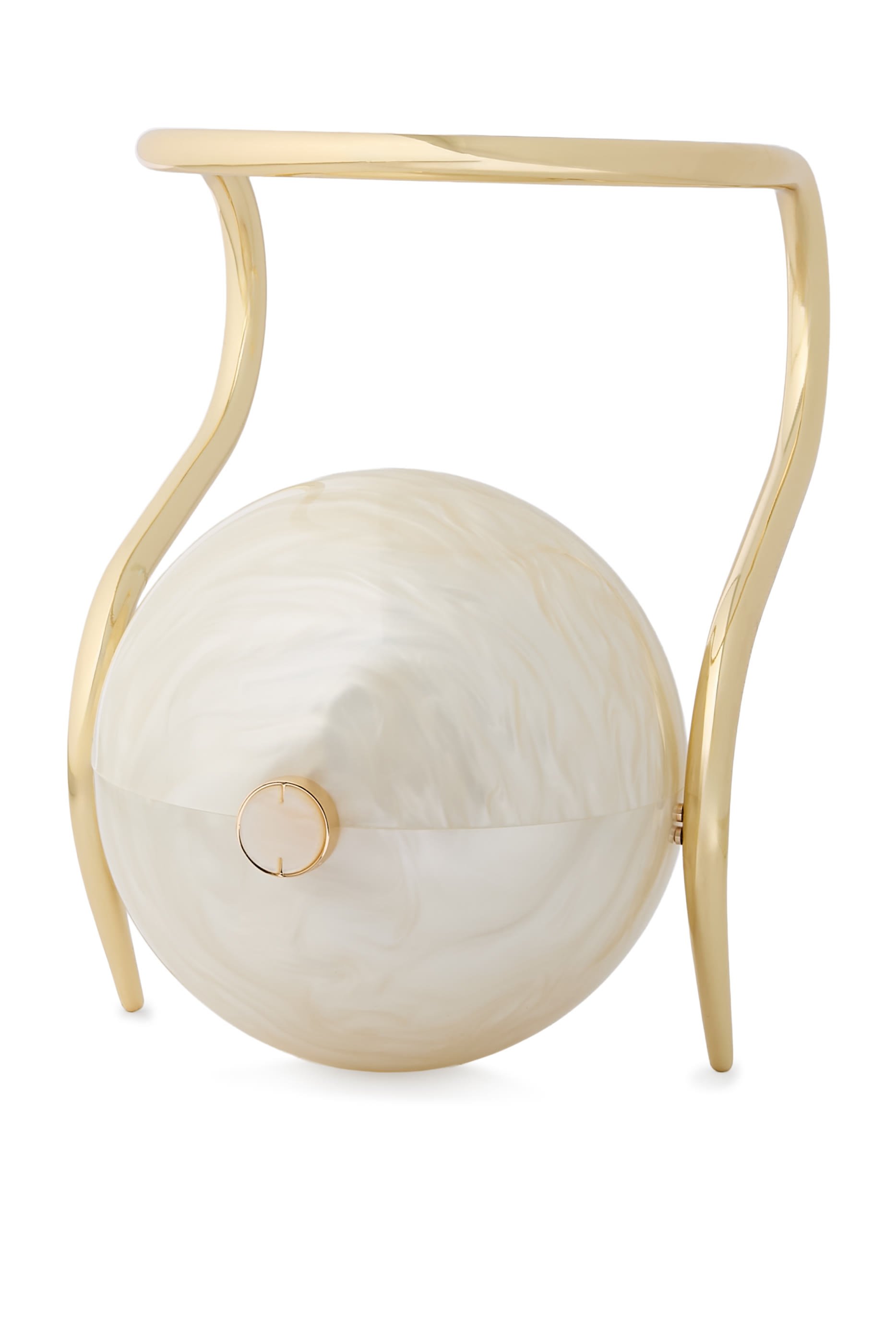 كلاتش بتصميم لؤلؤ بيد علوية