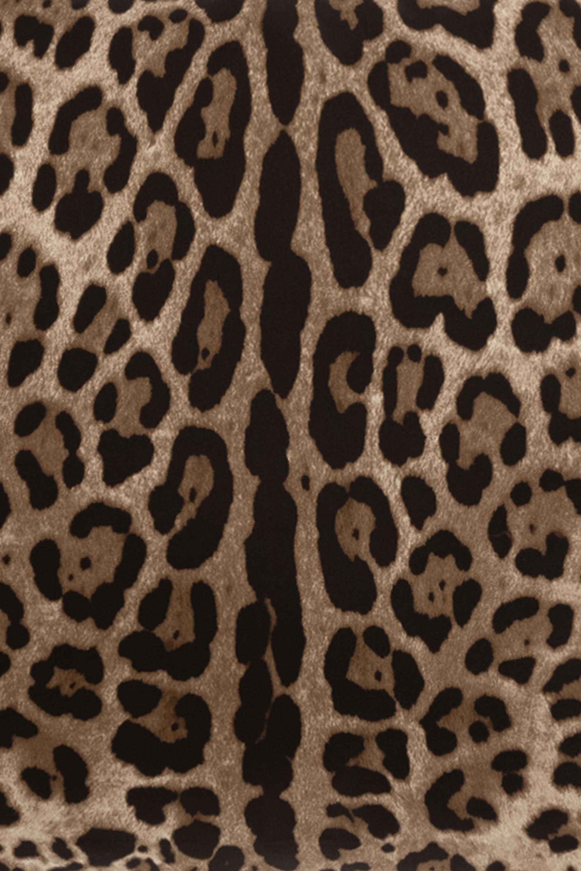 وسادة تويل حريري بنقشة جلد فهد صغيرة