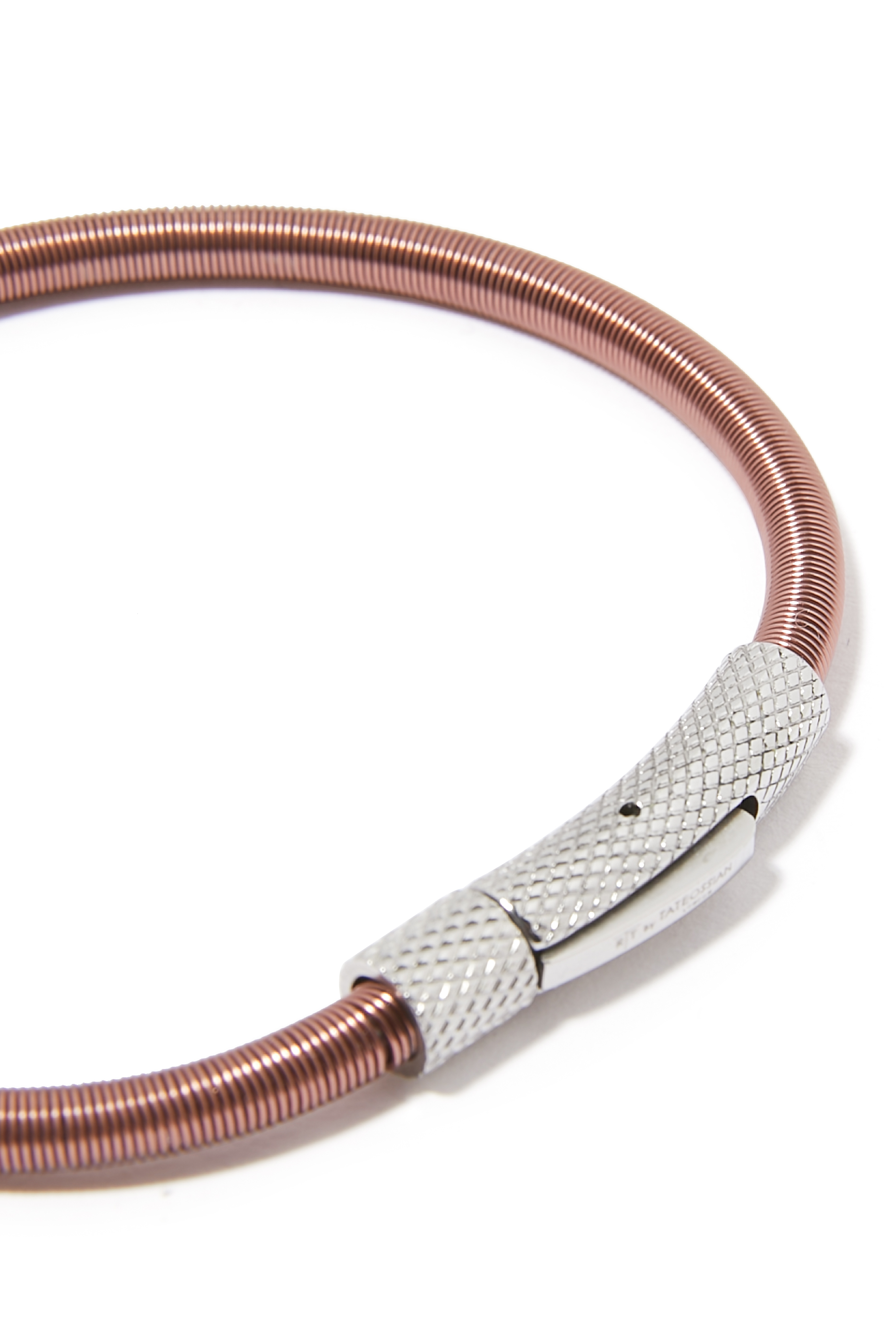 سوار سلك مغلف بنايلون