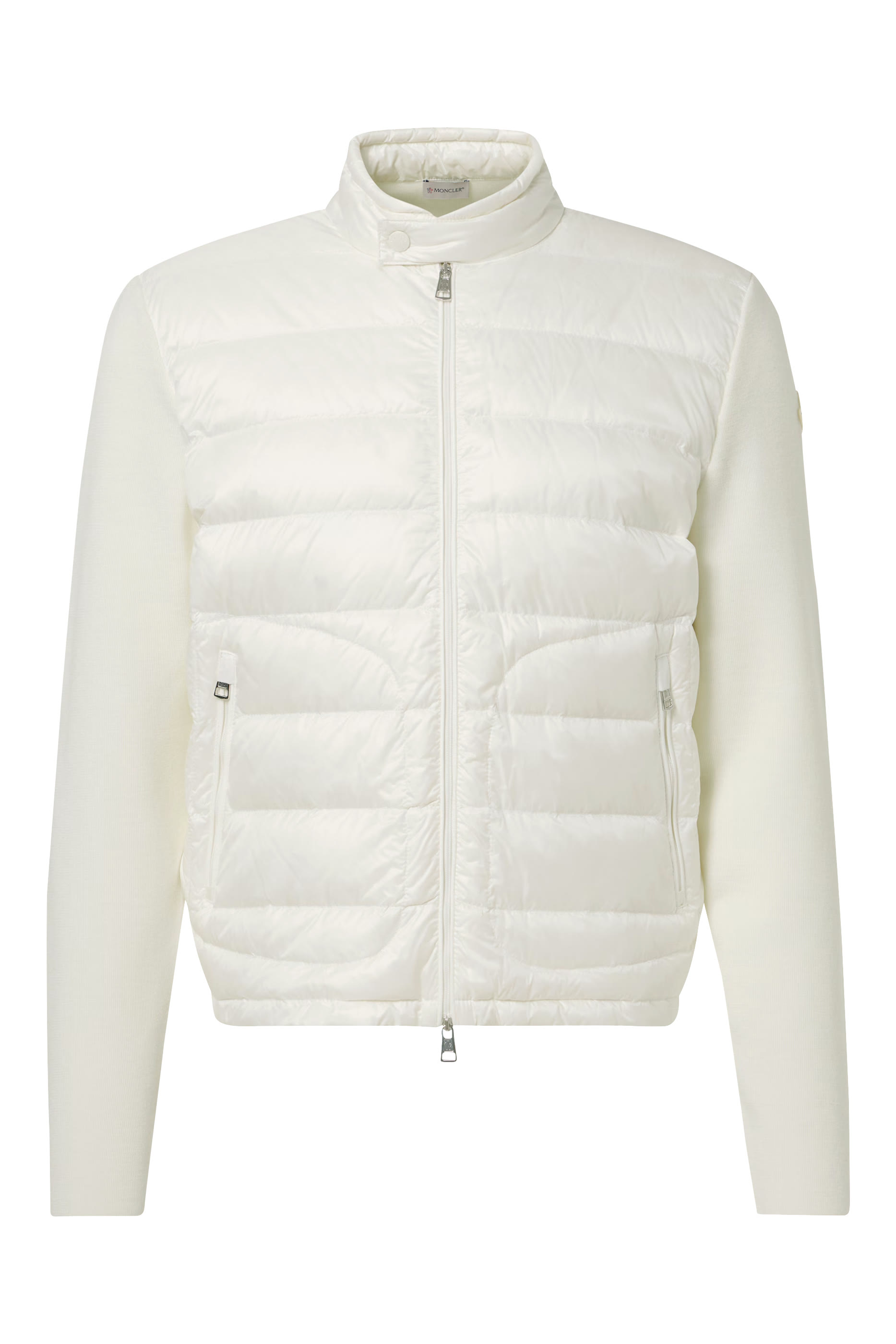 جاكيت بشعار الماركة