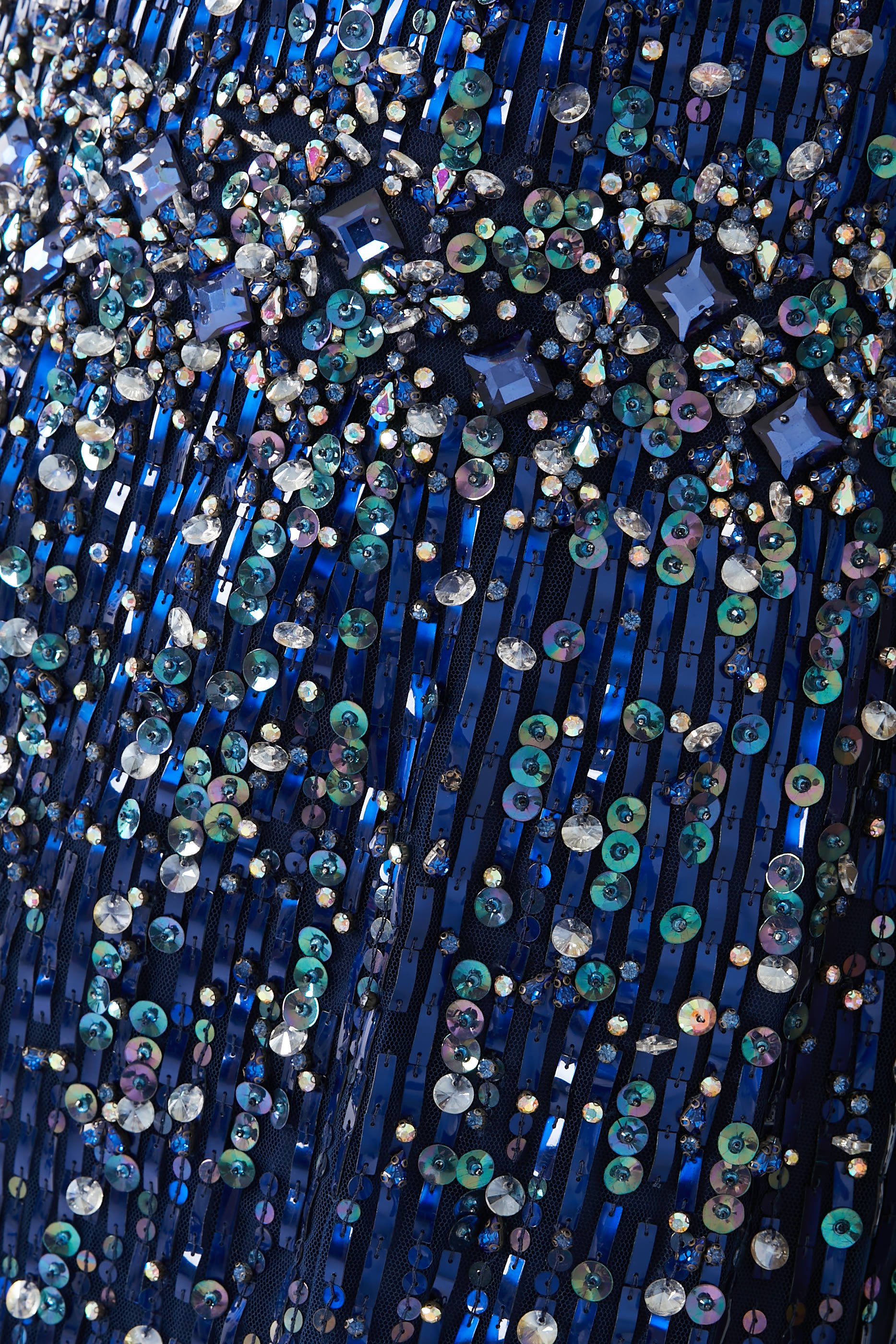 فستان سهرة لوكس بكاب وترتر