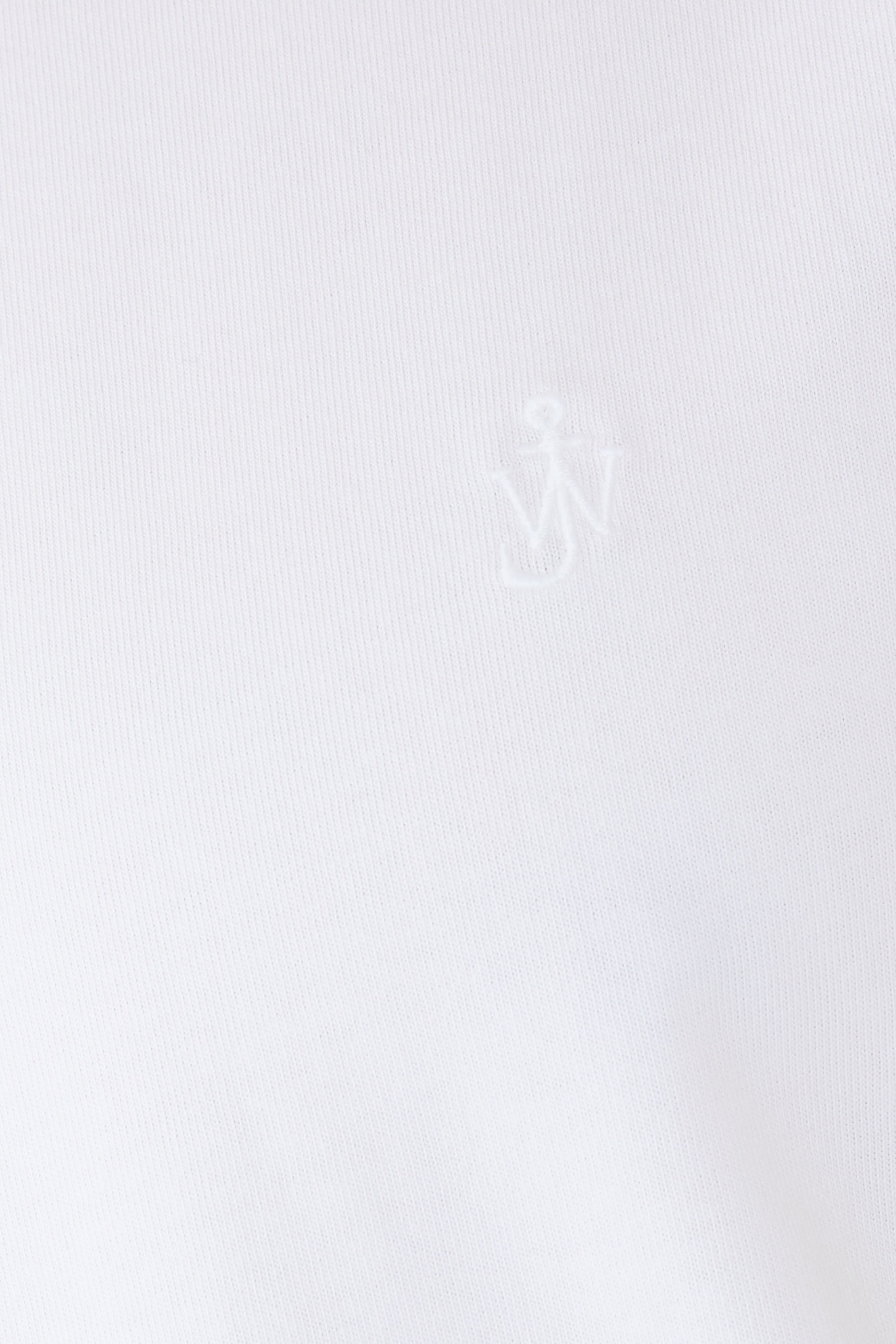 تيشيرت بشعار الماركة