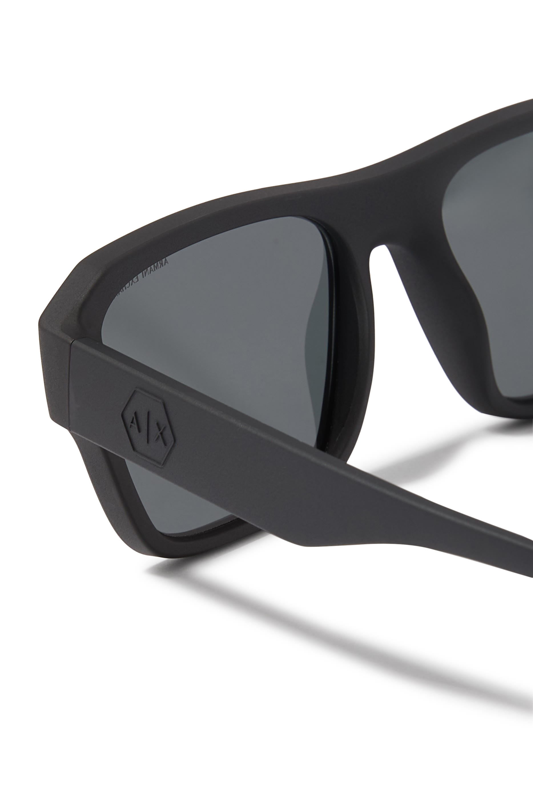 نظارة شمسية ميلكي فايبز بإطار D