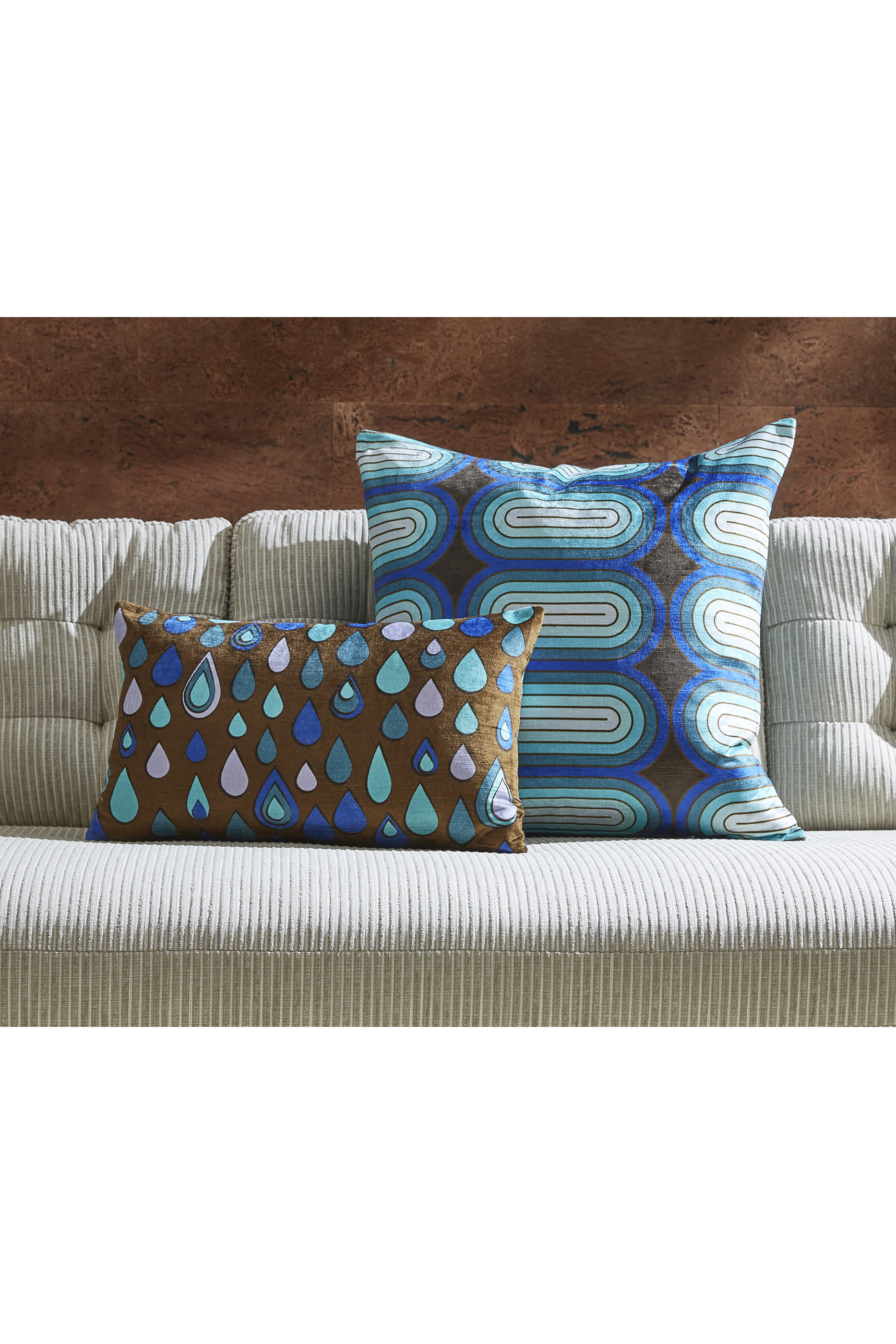 وسادة مدريد بنقشات بتصميم دمعة