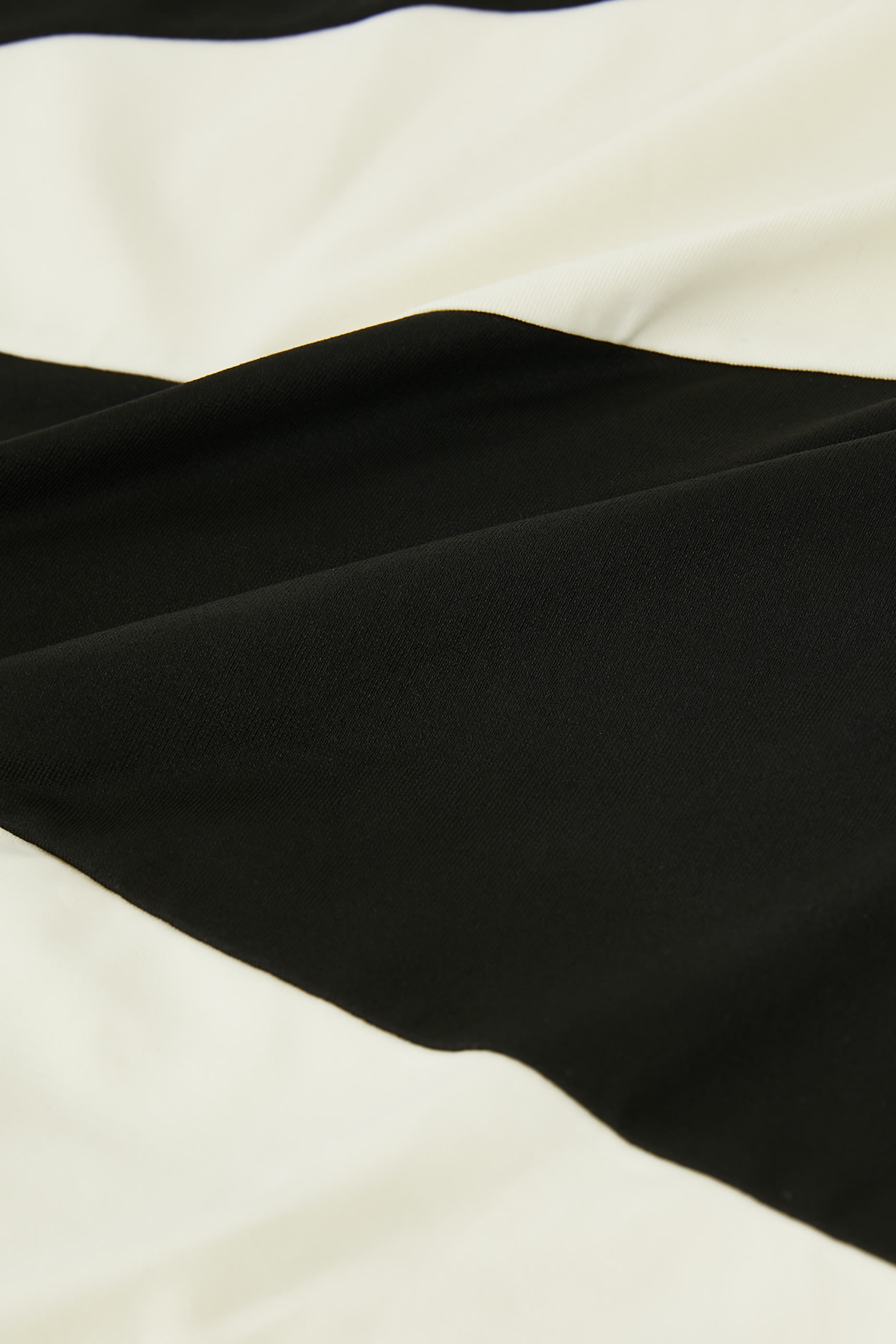 بدلة سباحة مايسترال