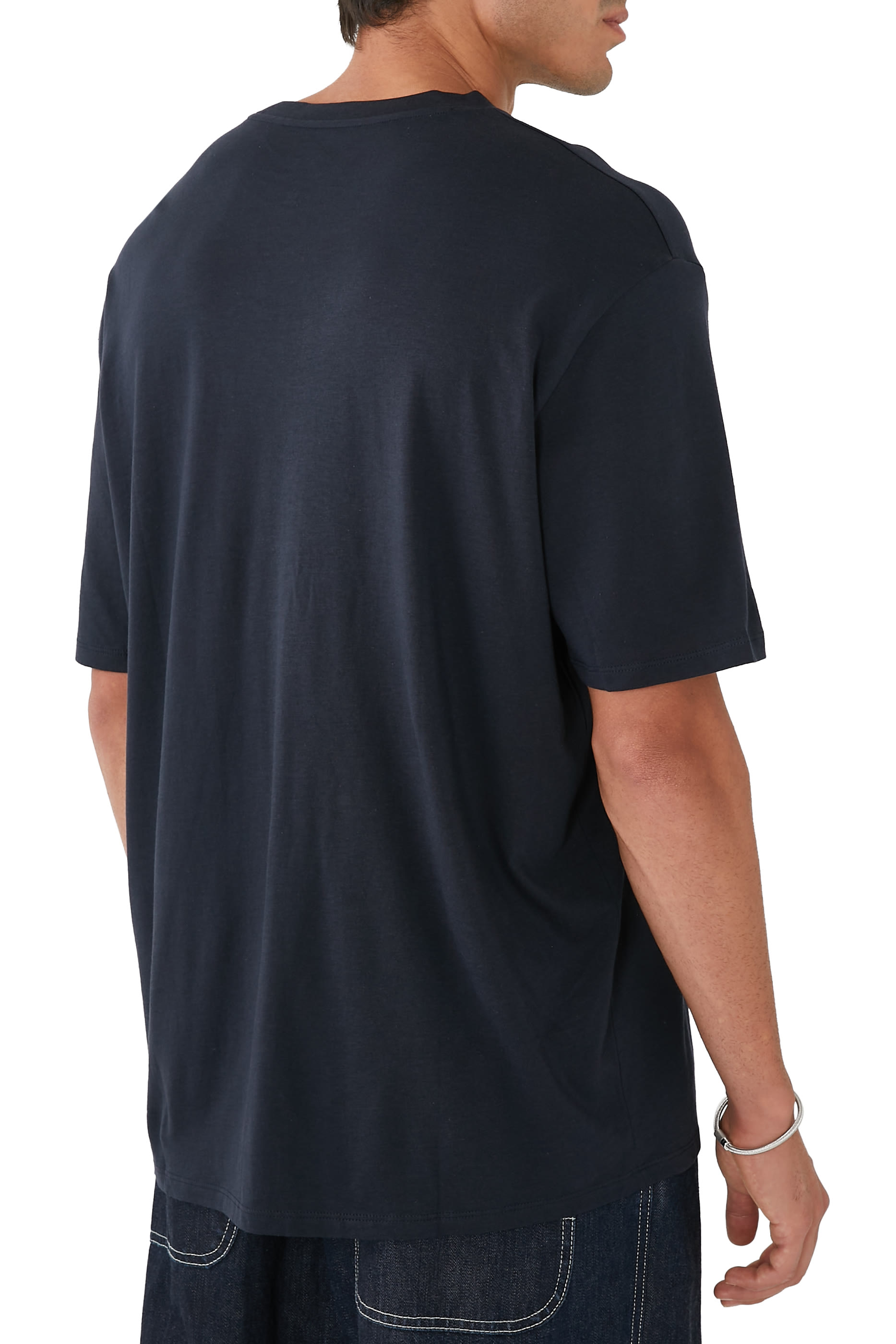 تيشيرت جمنازيوم بياقة ضيقة