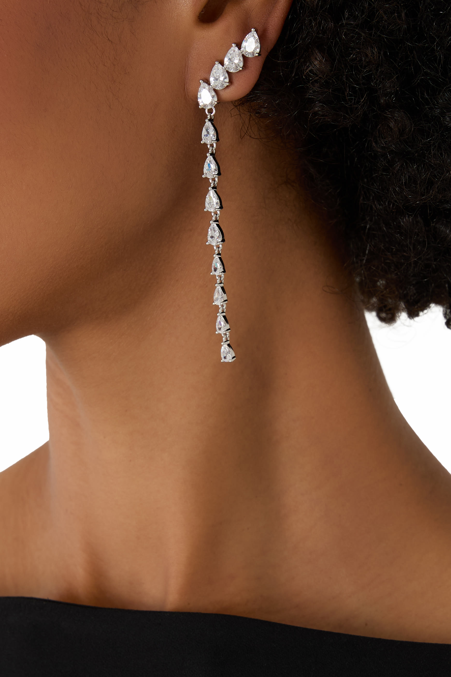 أقراط متدلية مرصعة بأحجار زركونيا مكعبة، نحاس مطلي بالروديوم