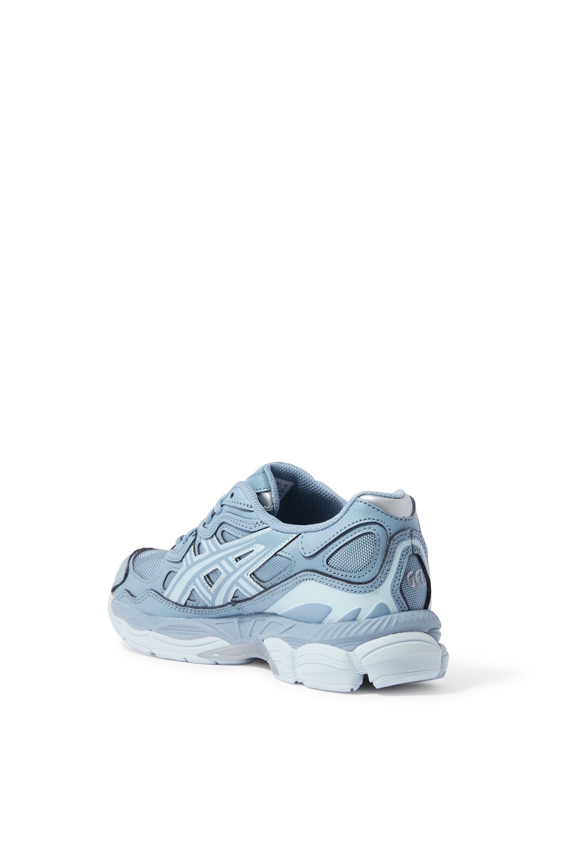 سنيكرز جل-ان واي سي