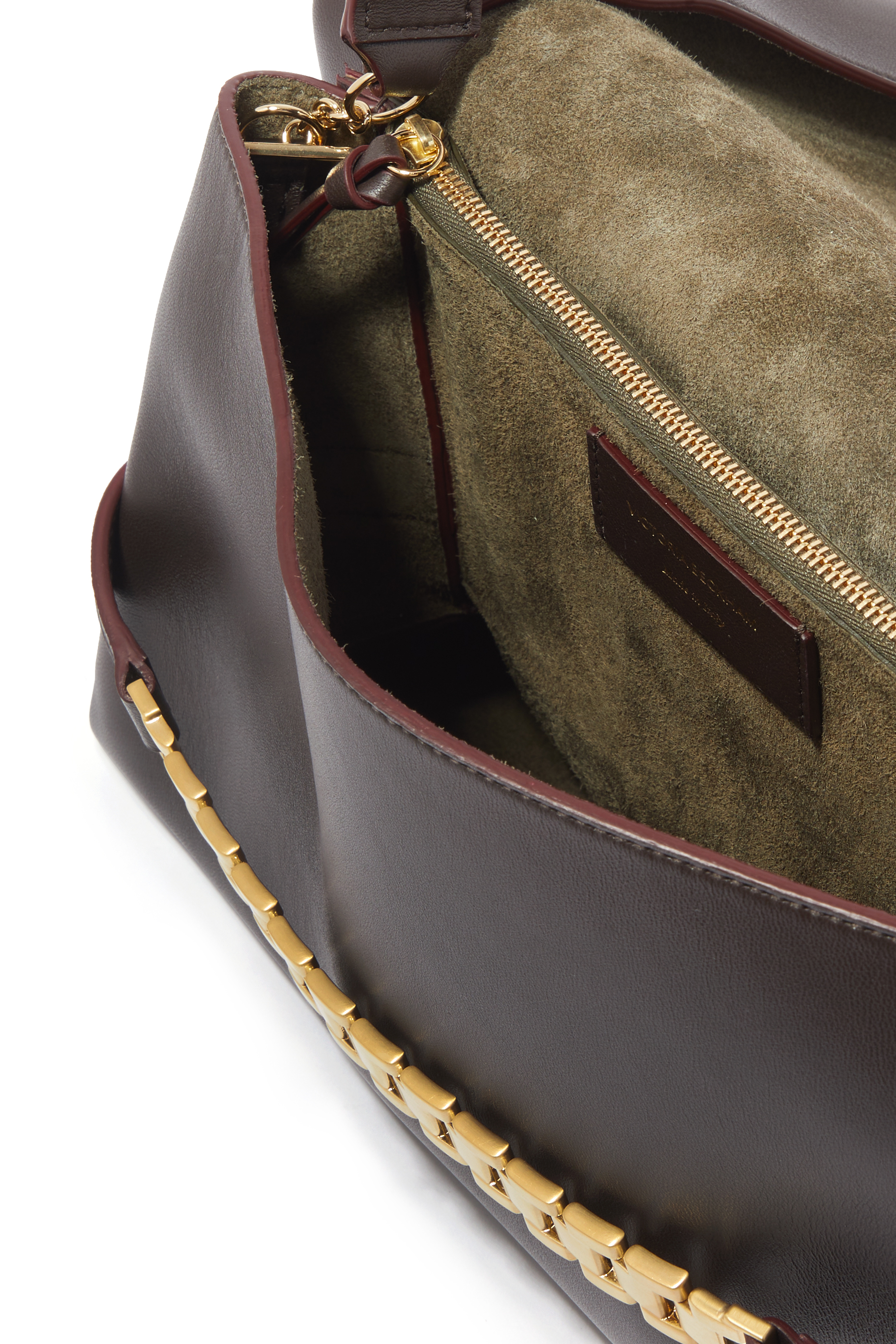 حقيبة صغيرة بحمالة وسلسلة