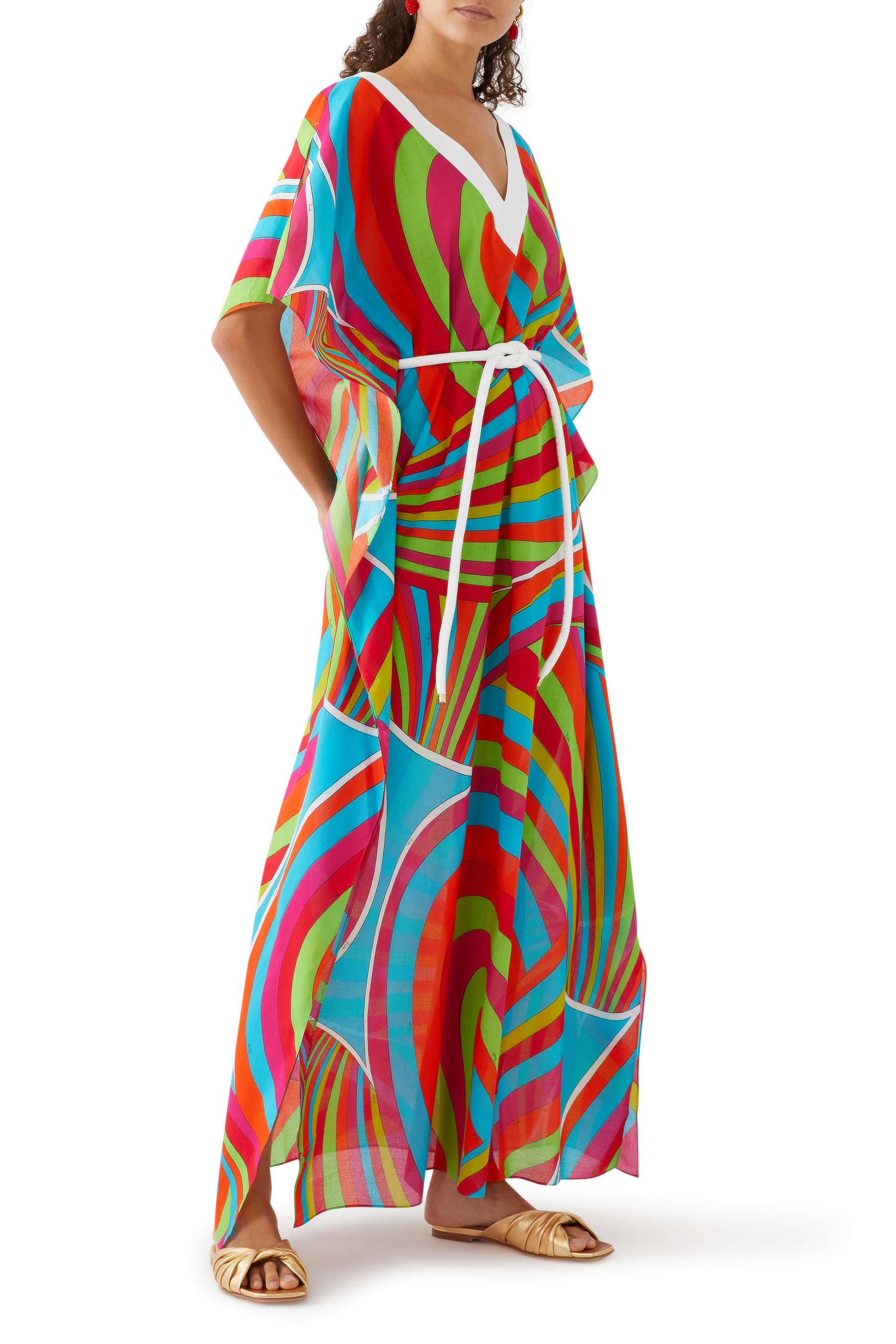 فستان بتصميم قفطان بنقشة ايريد