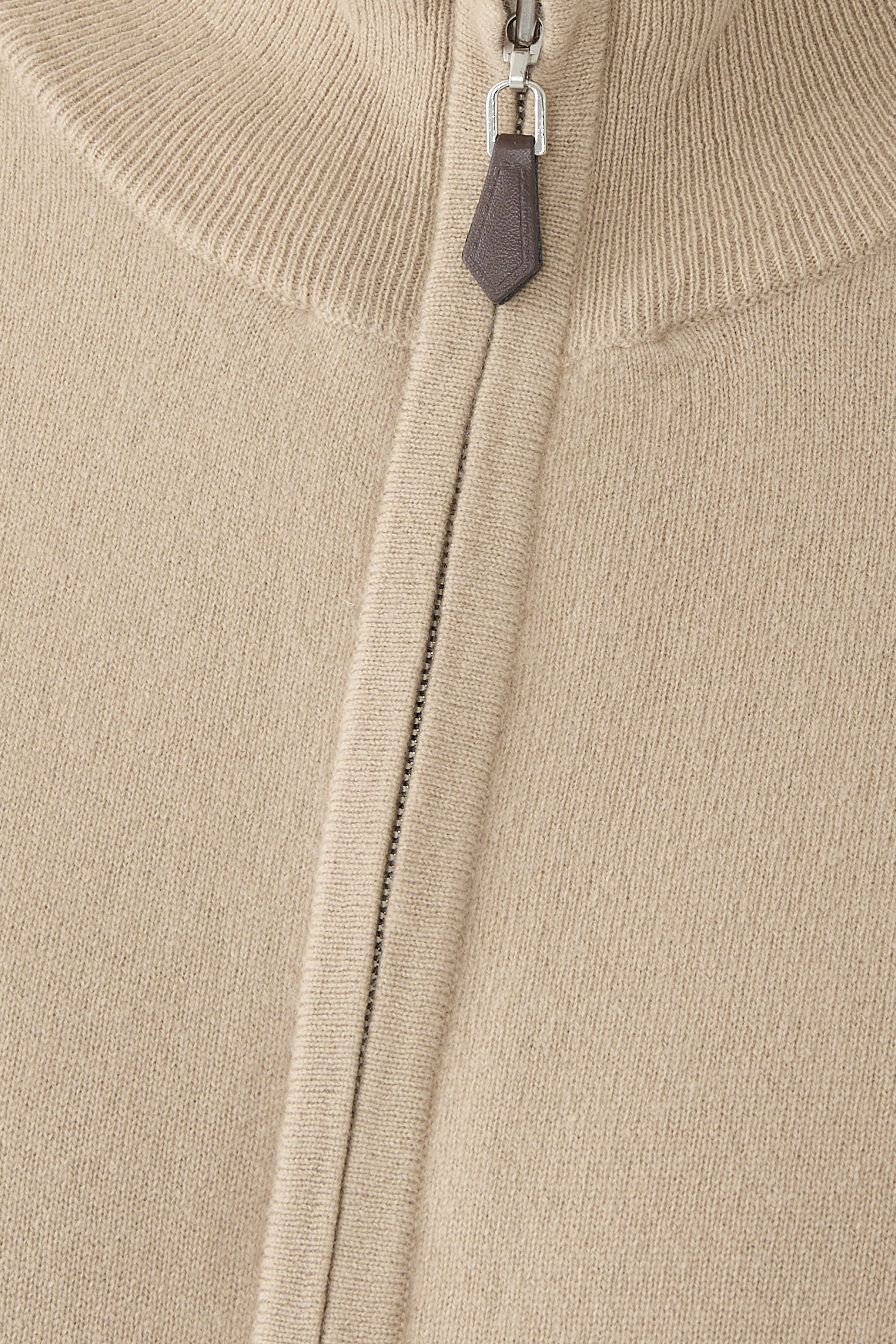 كارديجان نيوكواي بسحاب