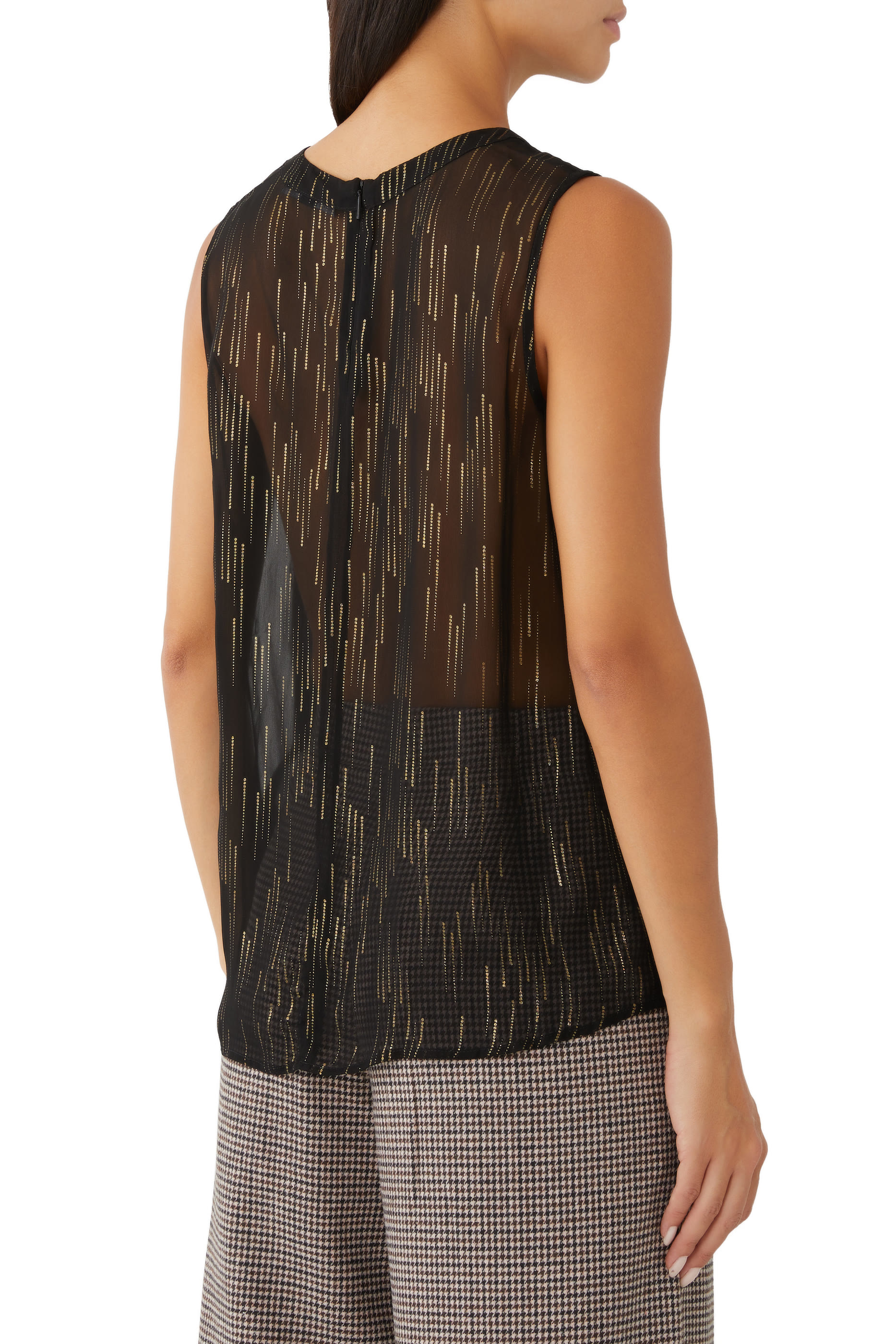 بلوزة فوال بتفاصيل لوركس