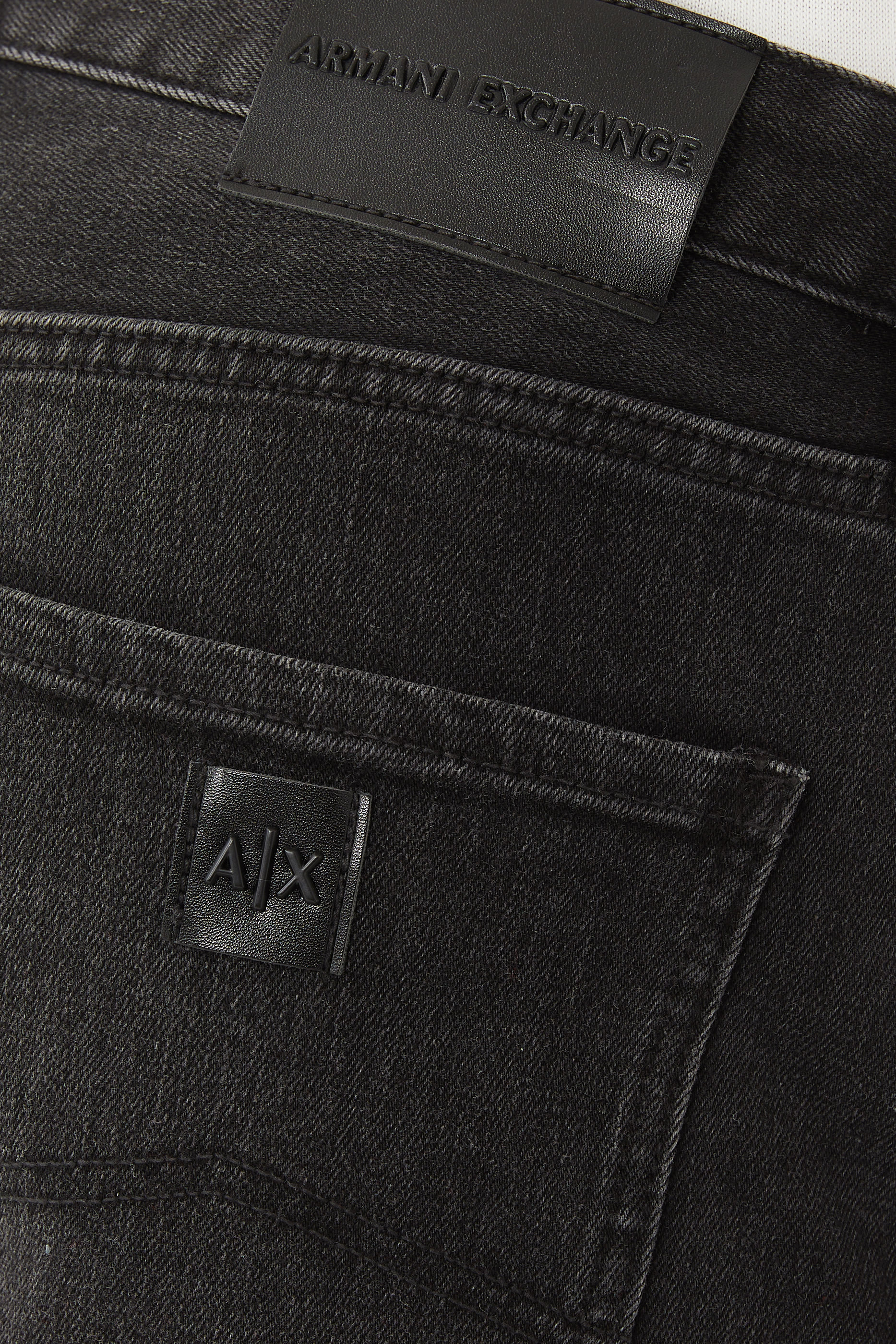 بنطال جينز بقصة سكيني دنيم