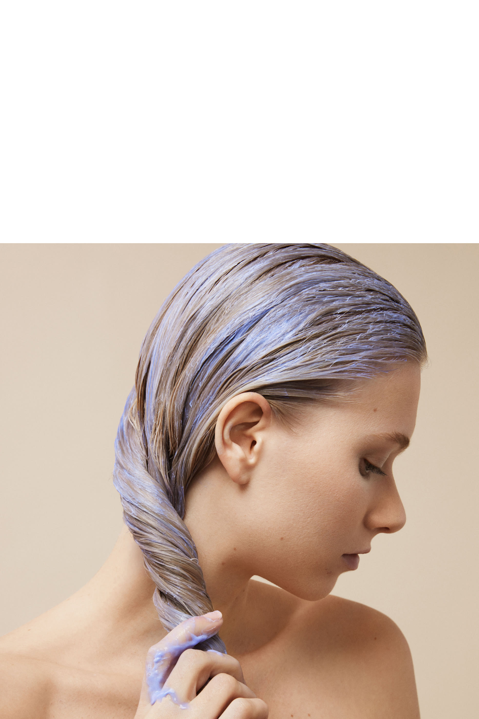 بلسم بلوند ريفايفال بنفسجي لتحسين لون الشعر الأشقر