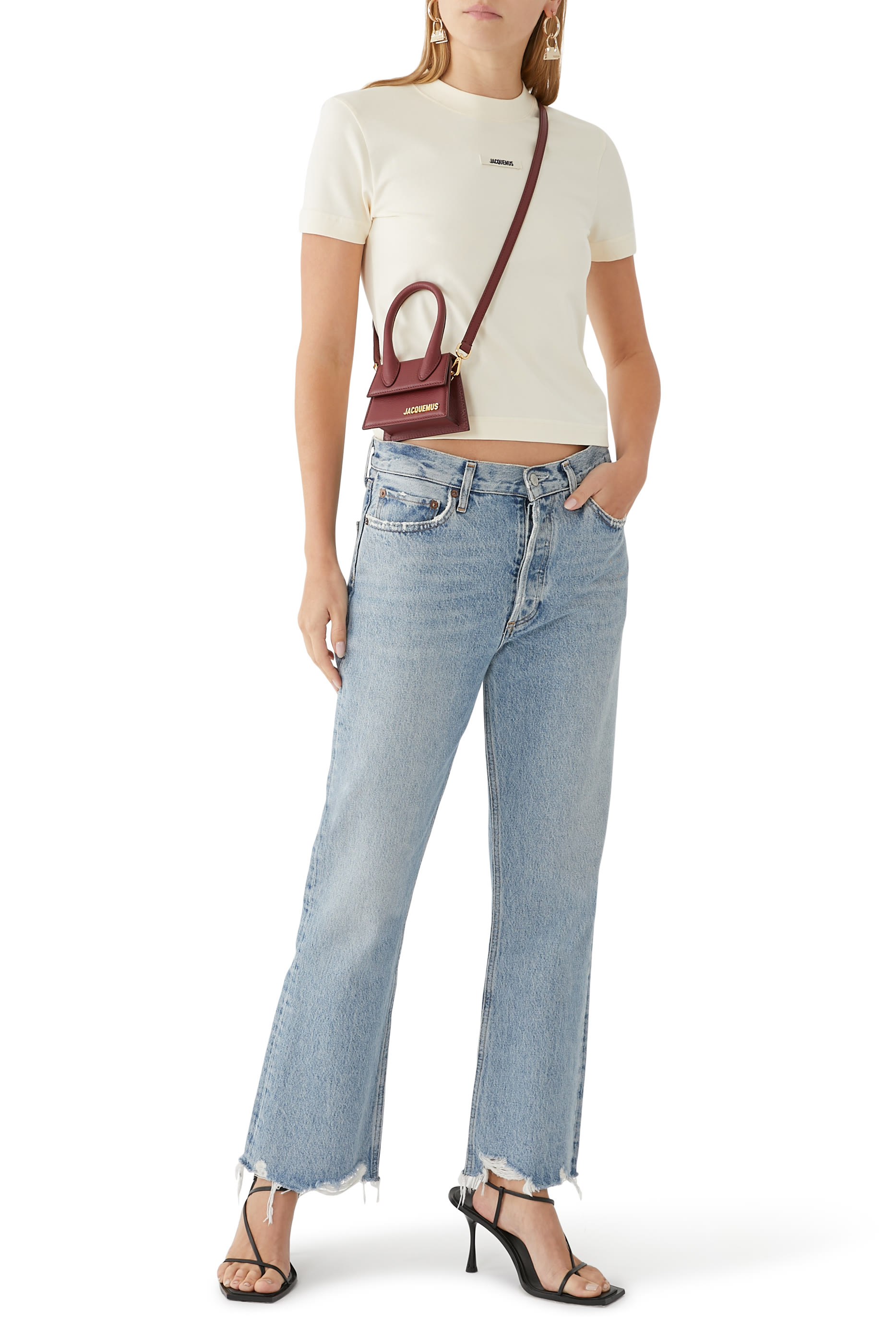 تيشييرت بشعار الماركة بارز الملمس