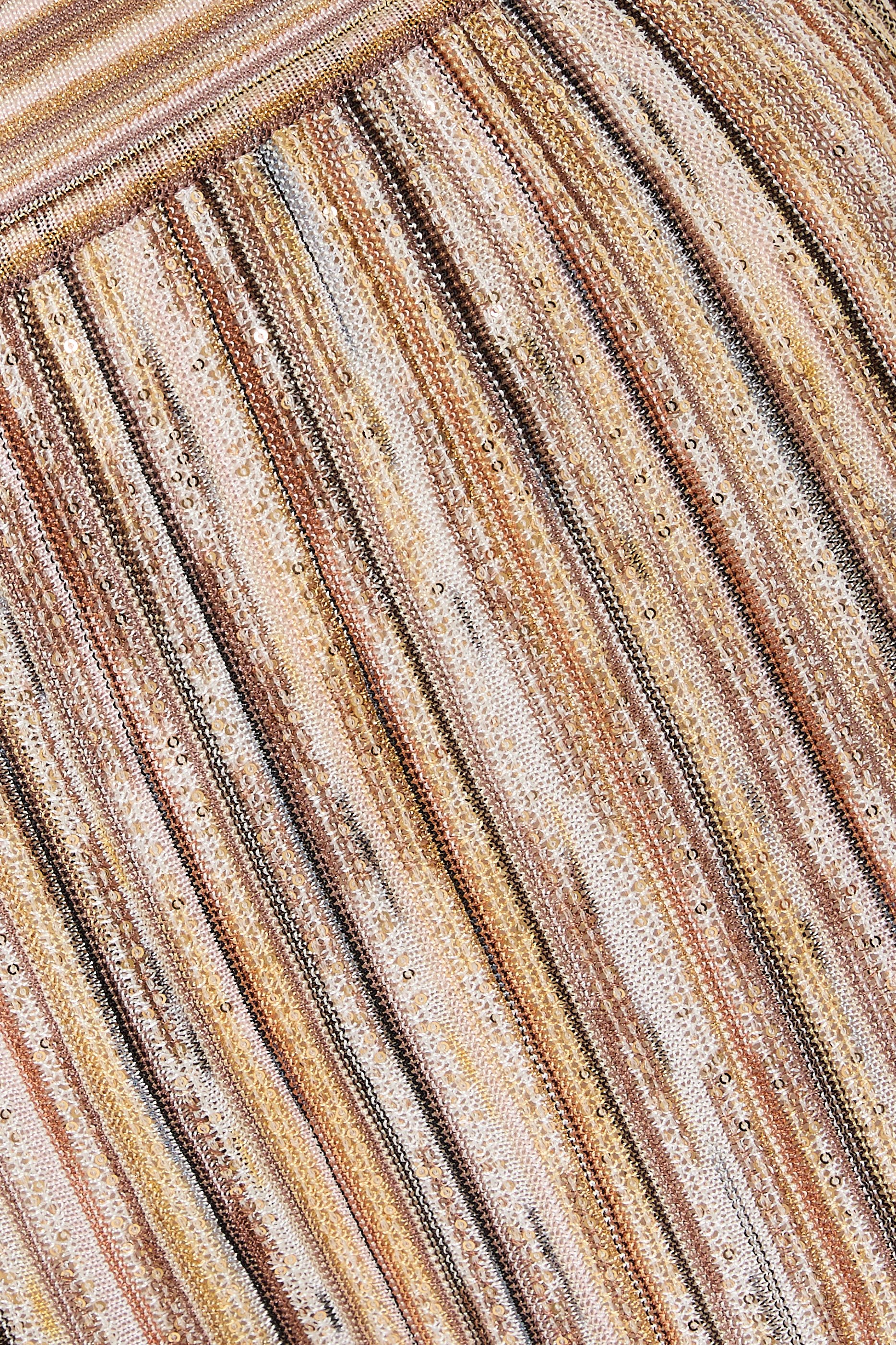 بنطال بقصة واسعة فيسكوز شيفرون لاميه