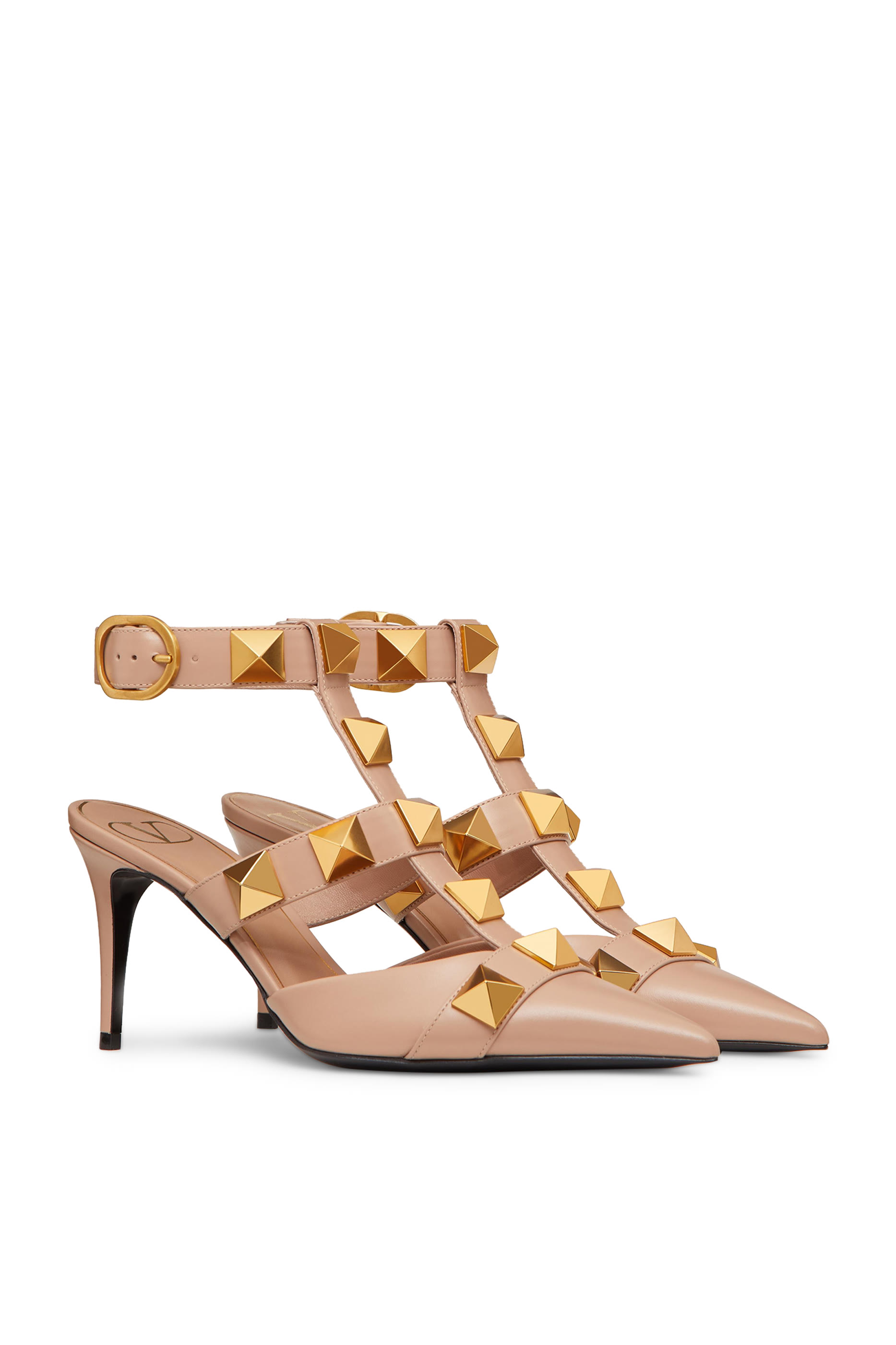 حذاء كلاسيك رومان مرصع بحلي هرمية