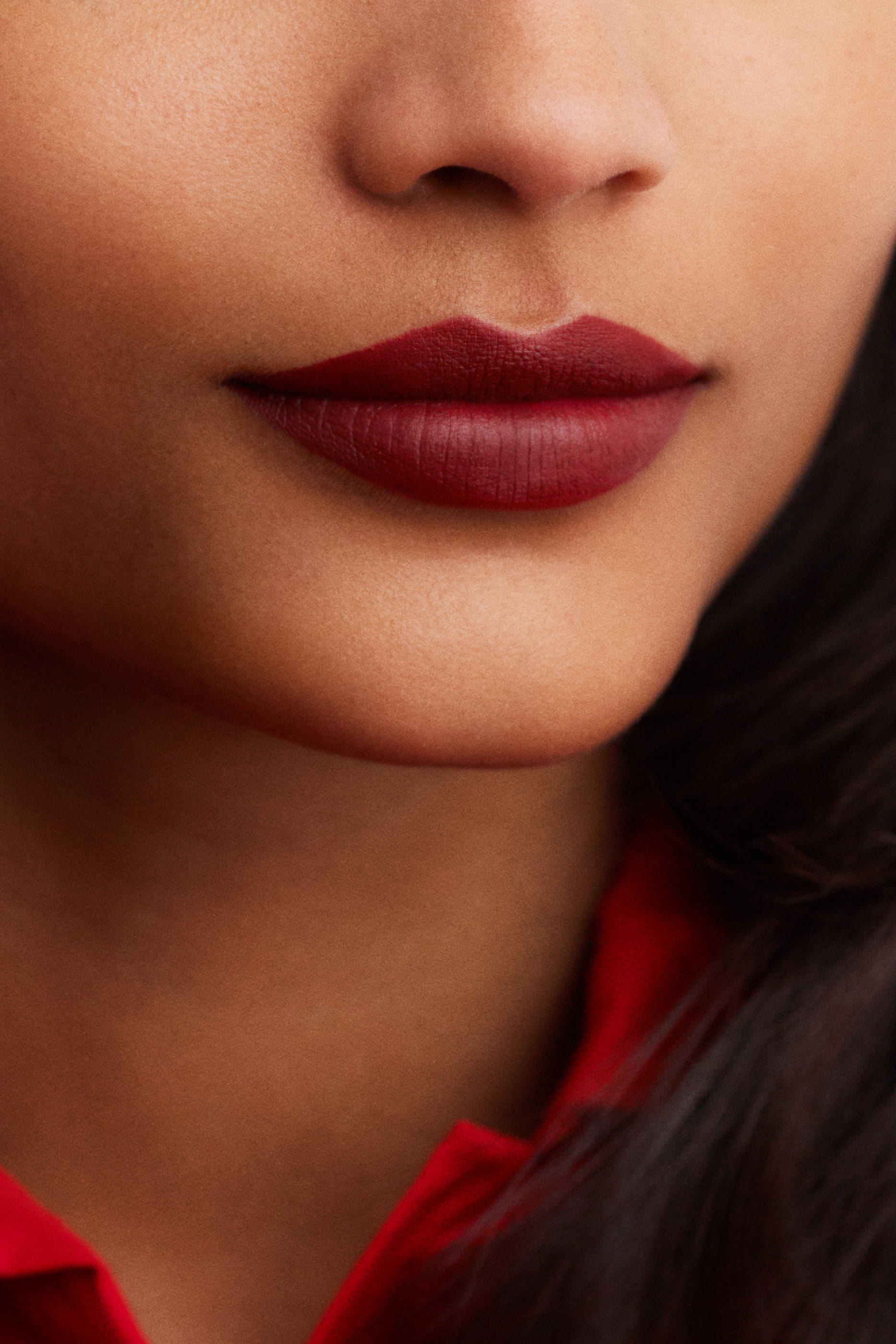 أحمر شفاه روج غير لامع درجة روز نوي