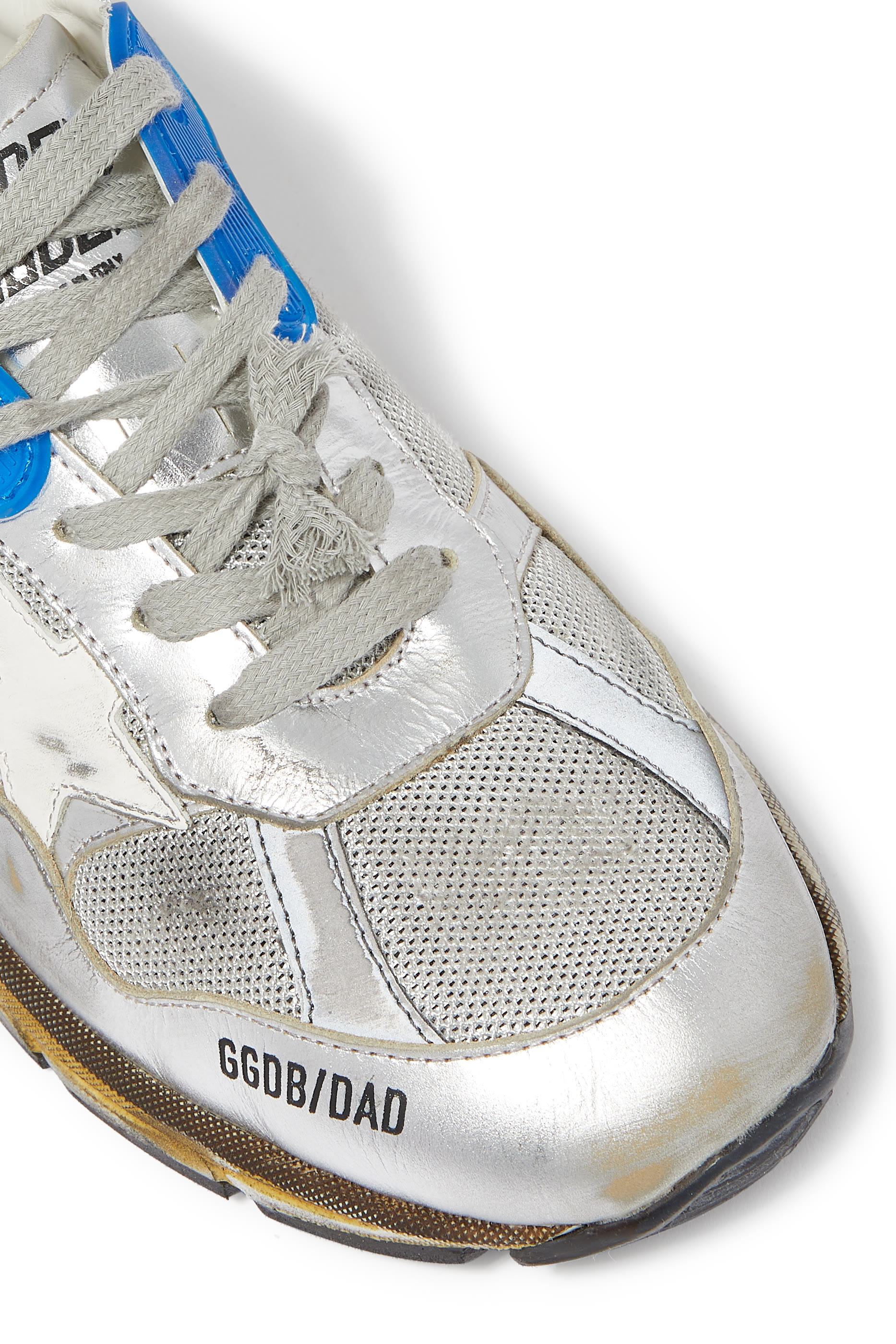 سنيكرز داد ستار