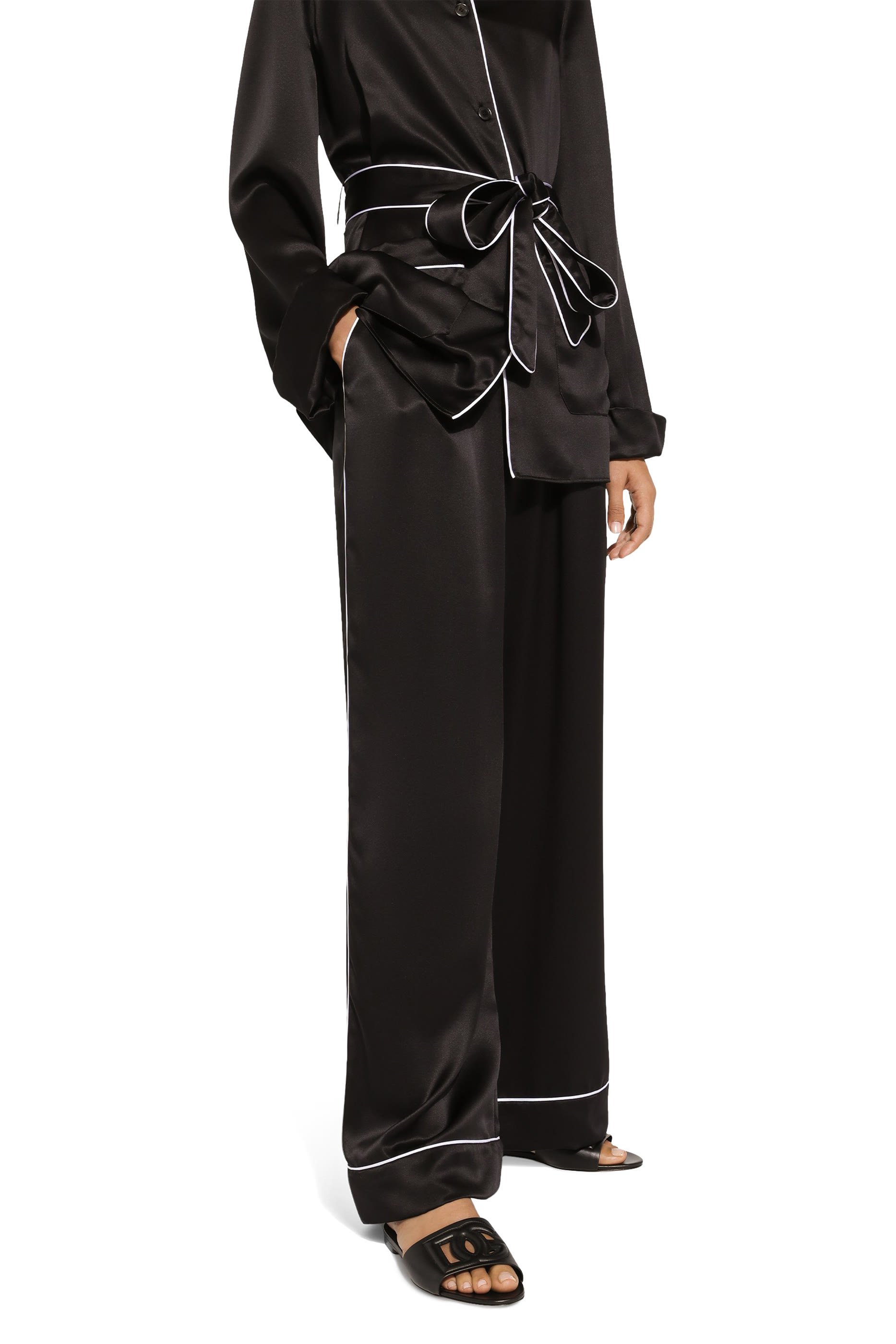 قميص بيجامة بحواف ملفوفة بلون مغاير حرير