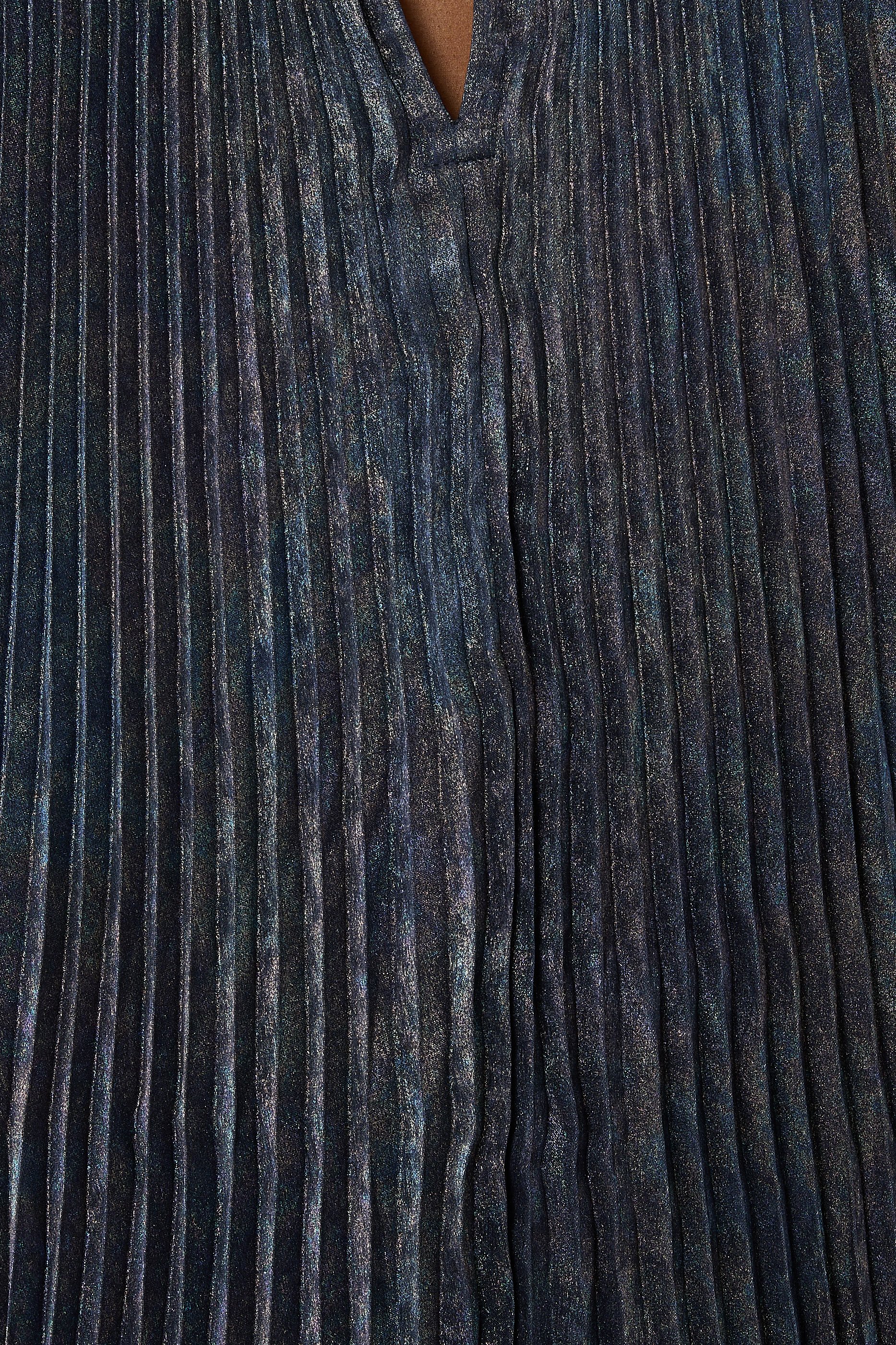 بلوزة إمبريس بياقة V