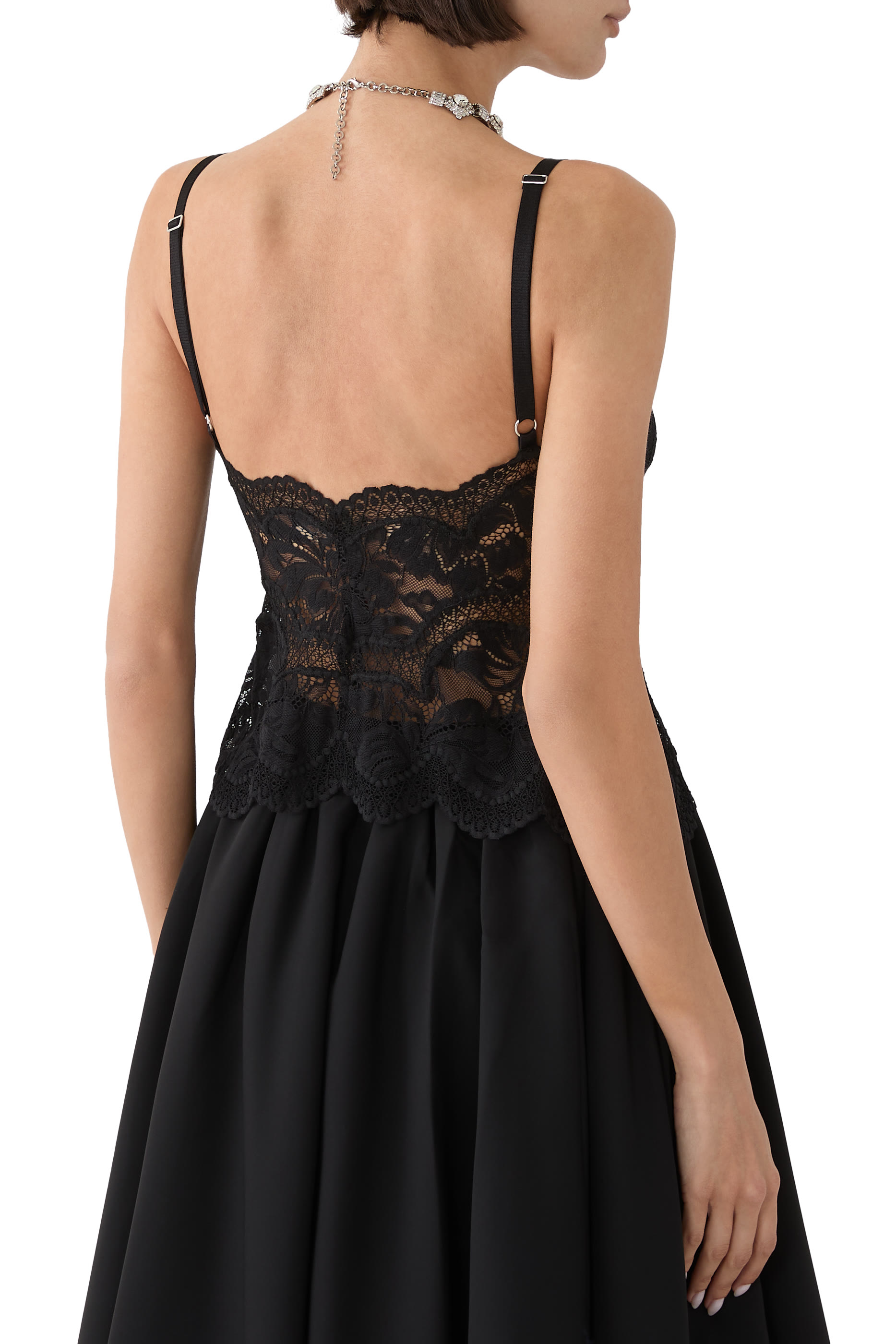 بلوزة بلا اكمام دانتيل