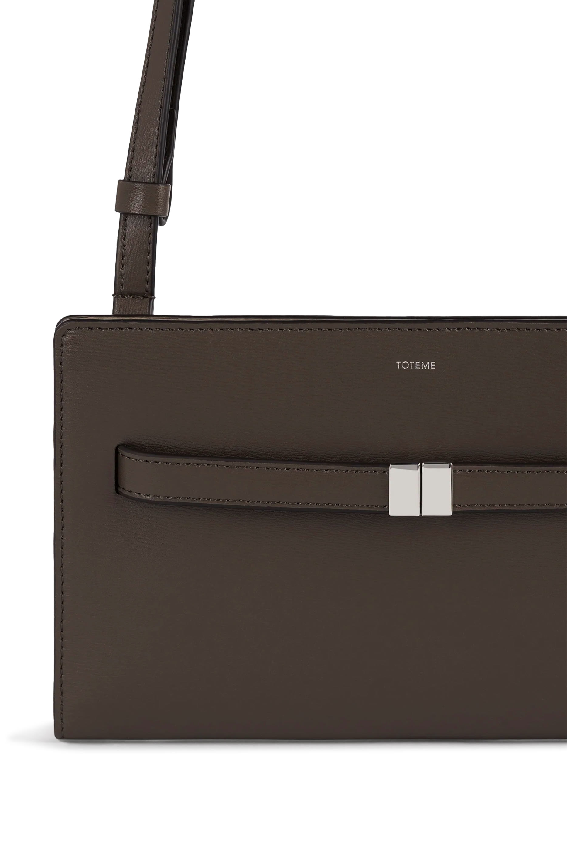 حقيبة كروس بودي بحمالة جلد