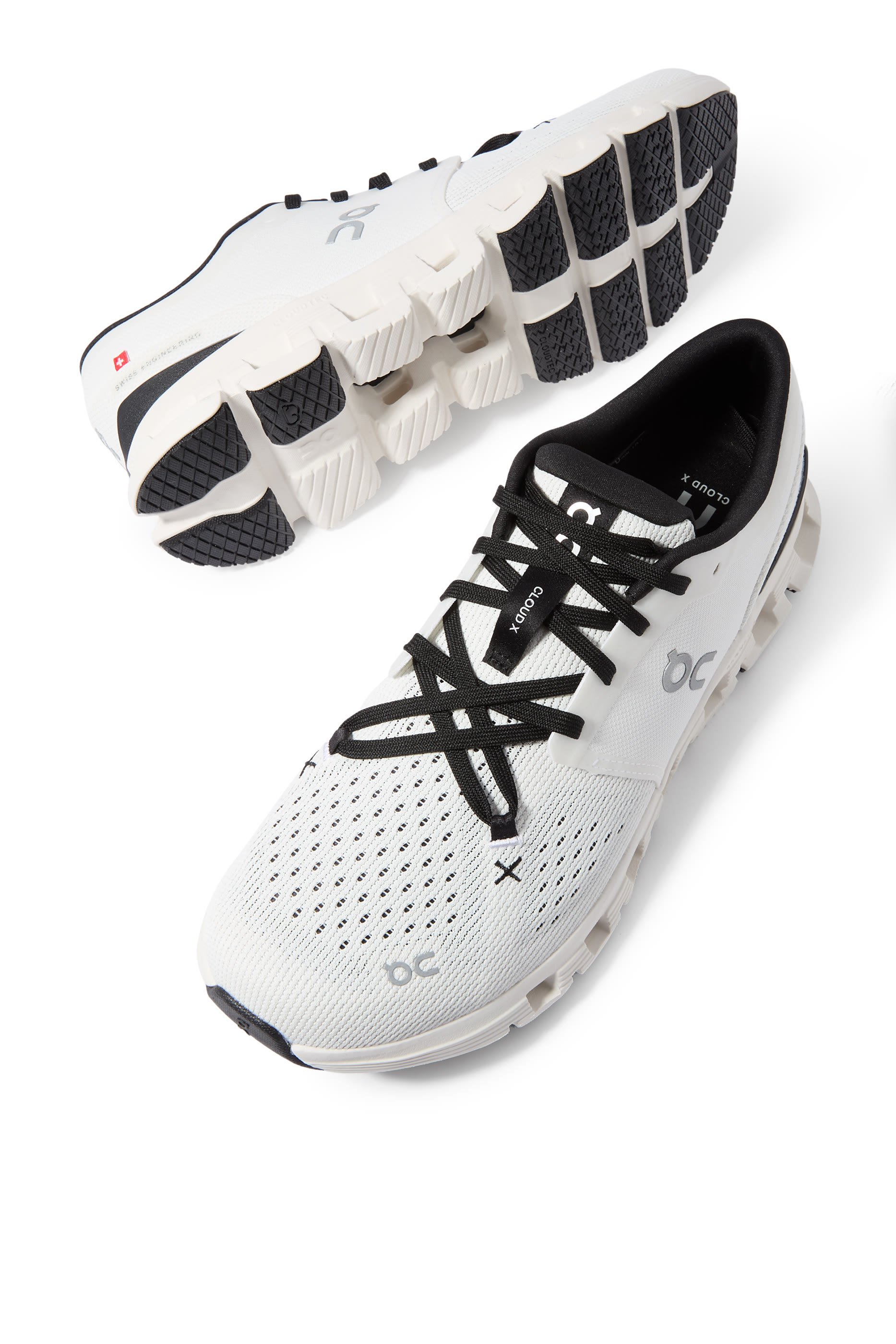 سنيكرز كلاود اكس 4 للرجال