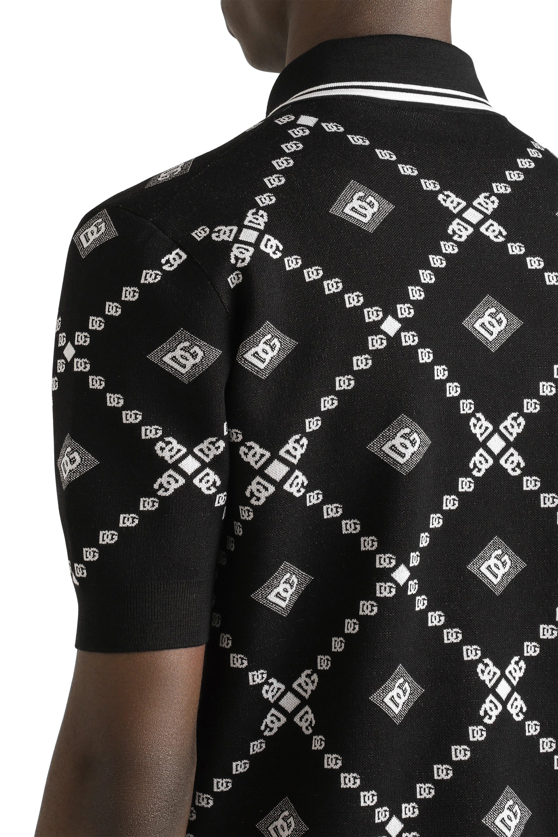 قميص بولو بيكيه جاكار