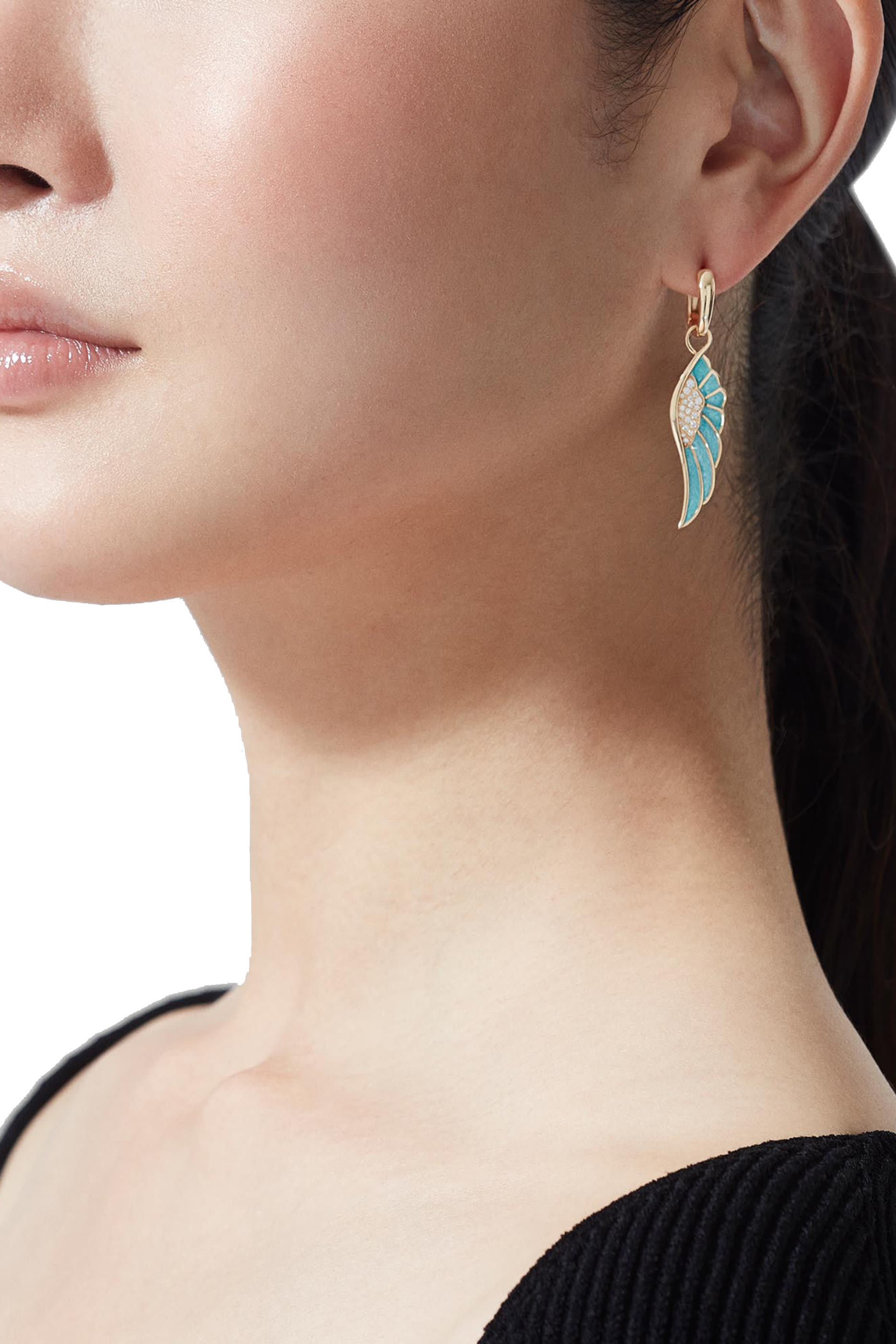 أقراط وينجز ريفلكشن سمر مرصعة بالماس والمينا، ذهب أصفر عيار 18